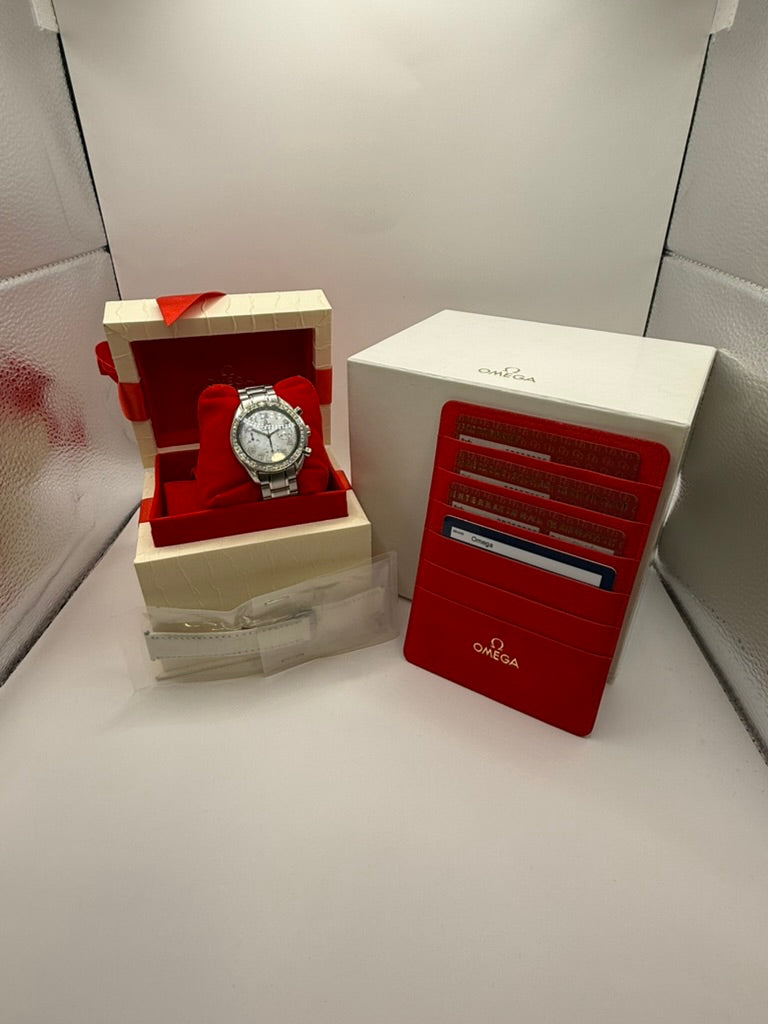 Omega Speedmaster Automatic – Diamants – Cadran Nacre – Full Set État neuf