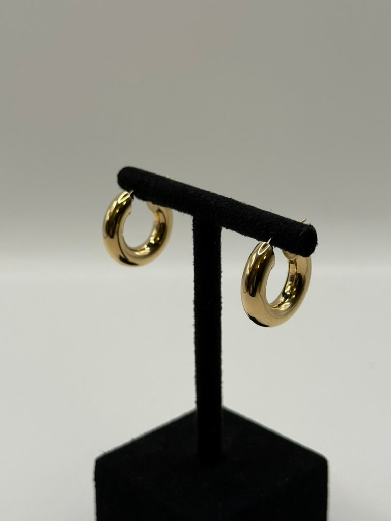 Boucles d'oreilles créoles en or jaune 18 carats