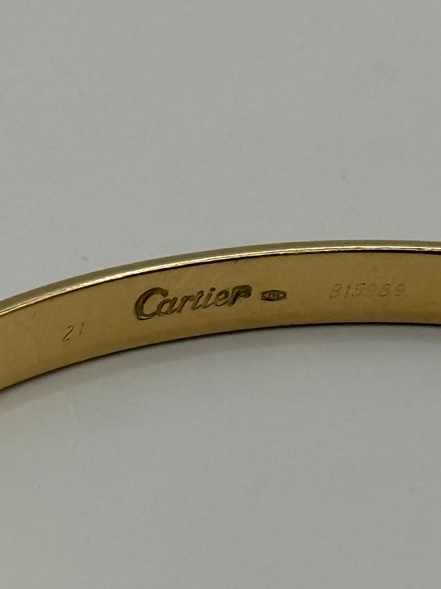 Cartier Love Bracelet – Modèle Classique – Or Jaune 18k – Taille 21 – Avec Tournevis & Boîte