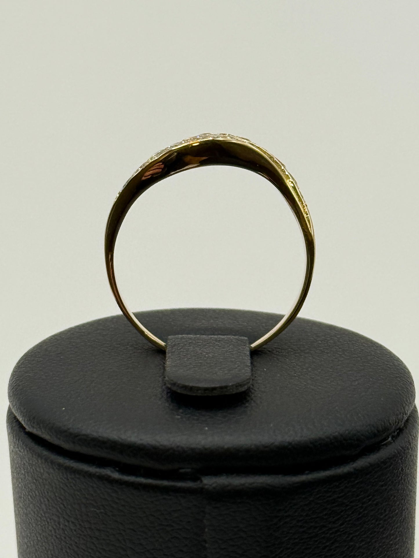 Bague en or jaune 18 carats et diamants taille 60 bijou de luxe vue 3