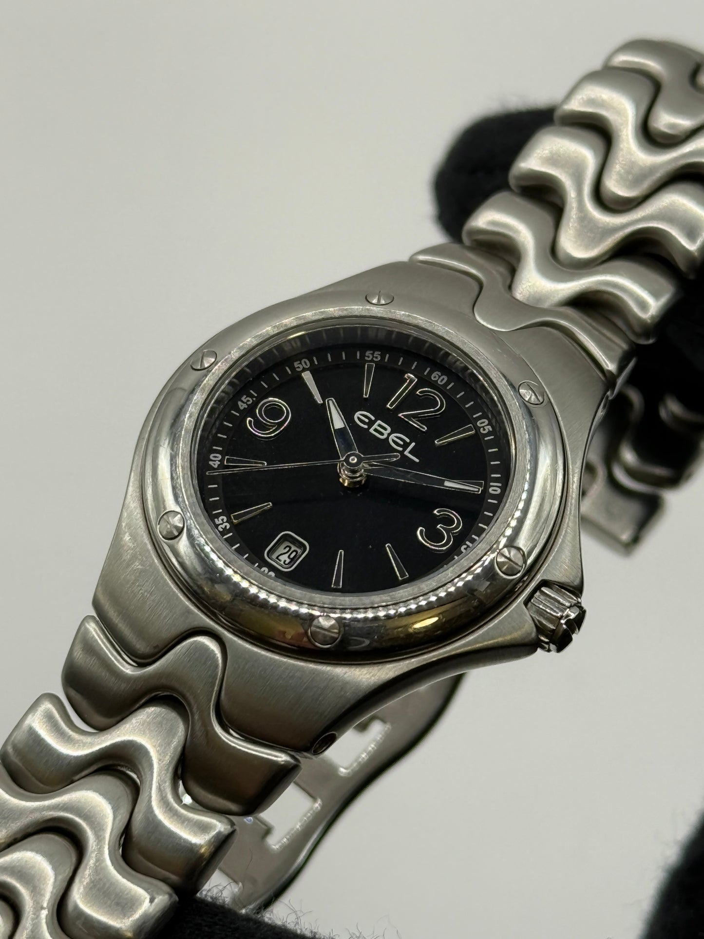 Ebel Sportwave 2005 28mm montre de luxe vue 4