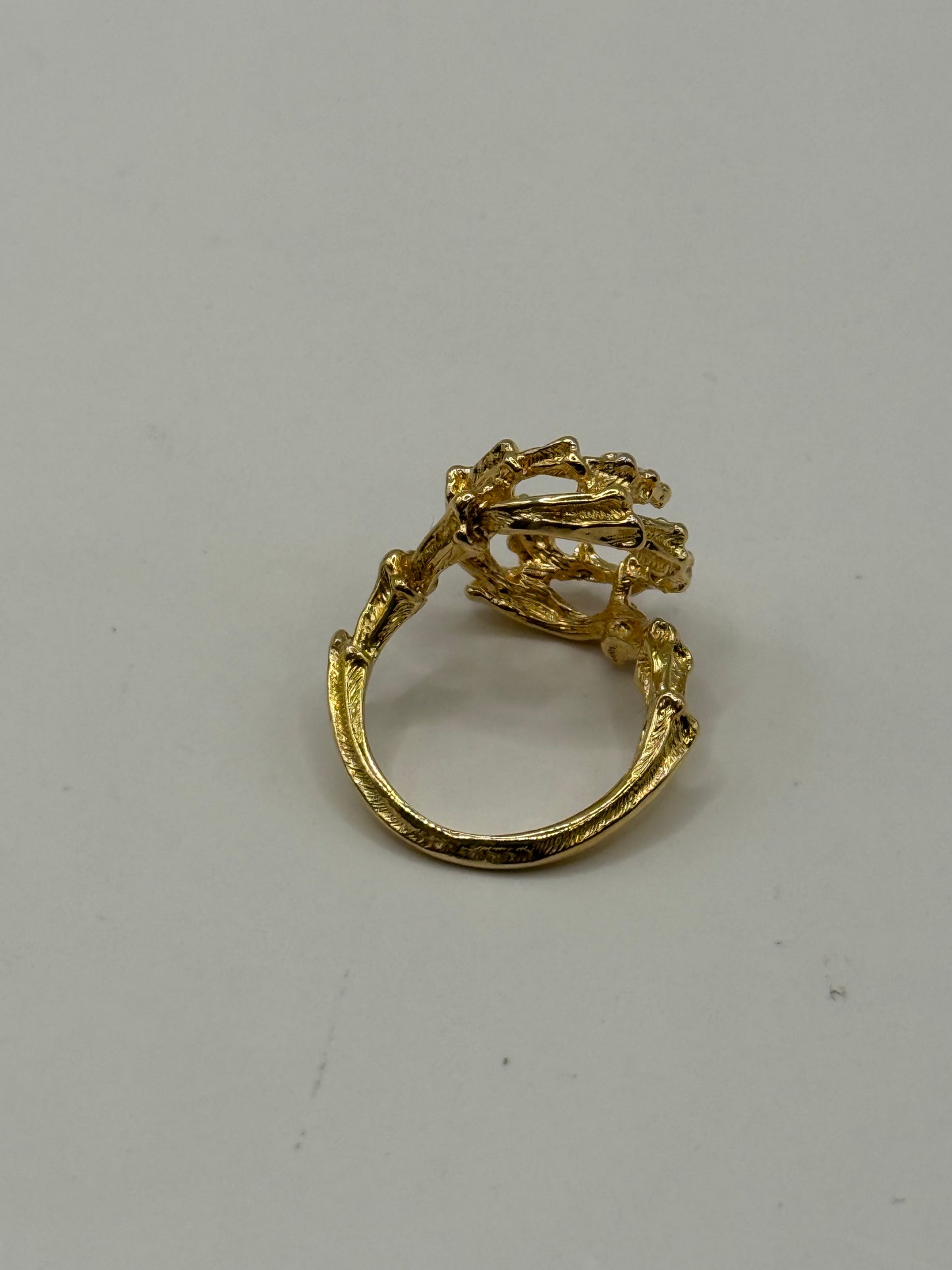 Bague Gilbert Albert en or jaune 18 carats et œil de tigre Autre taille 49 bijou de luxe vue 4