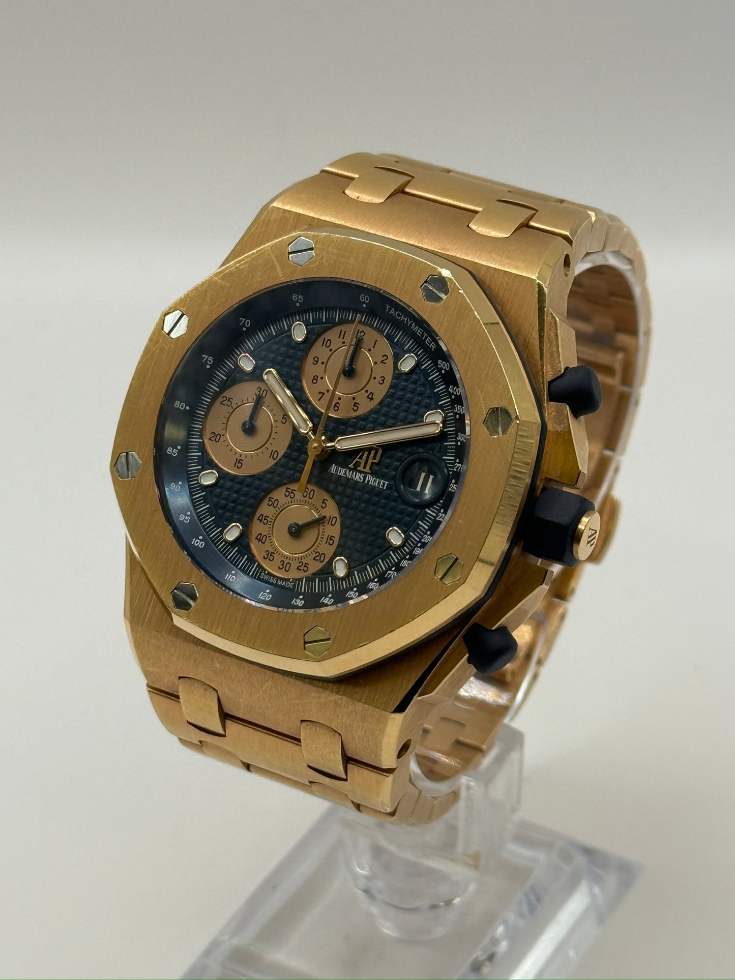 Audemars Piguet Royal Oak Offshore Chronograph 42mm – Or rose 18K réf. 26238OR.OO.2000OR.01