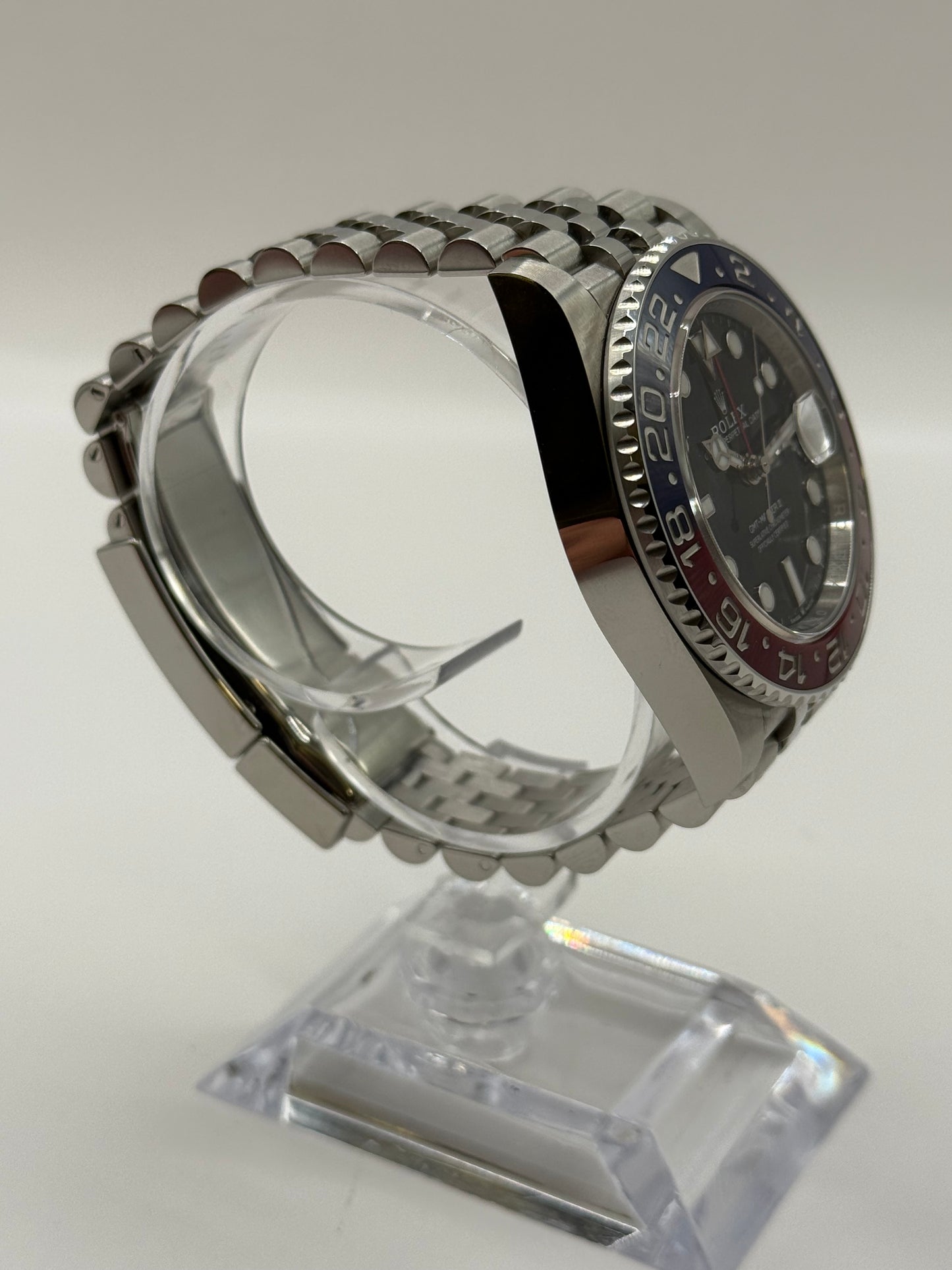 Rolex GMT-Master II “Pepsi” – Réf. 126710BLRO – 40 mm – Année 2019 – Full Set