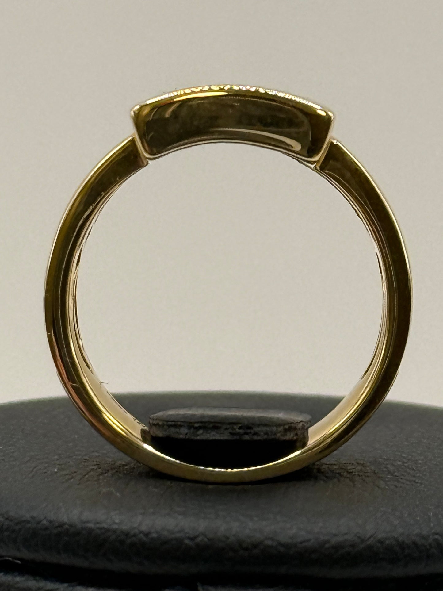 Bague en or jaune pavée de diamants – Taille 51,5
