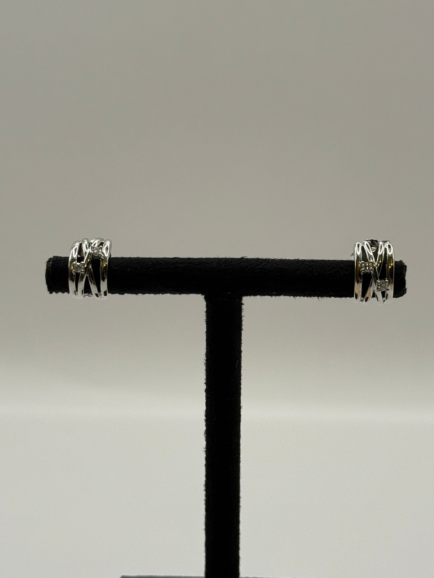 Boucles d’oreilles en or blanc ajouré