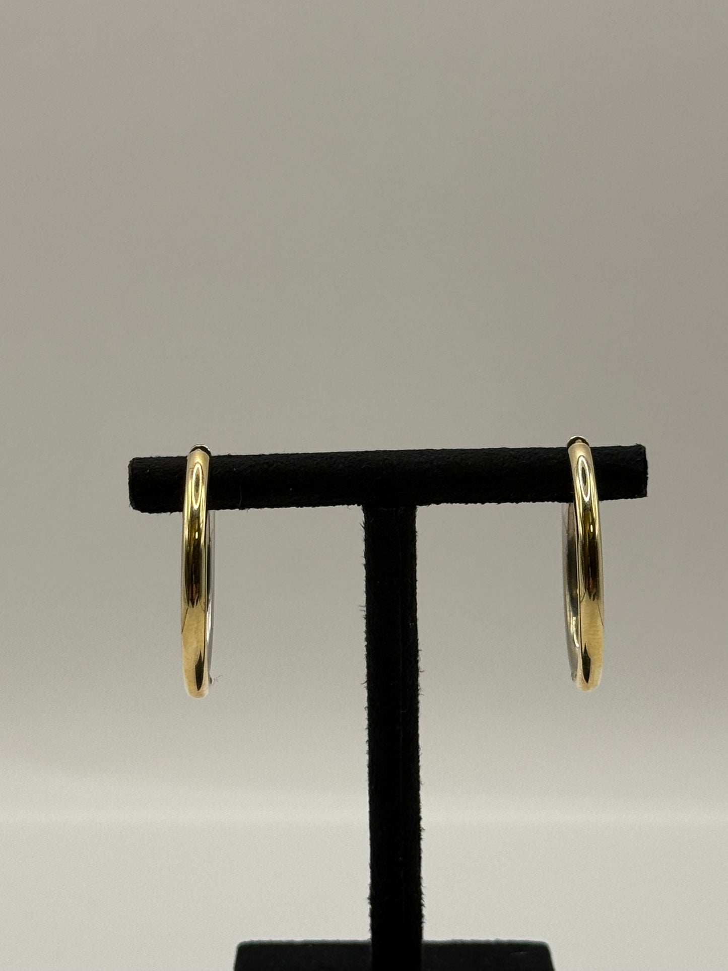 Créoles bicolores en or jaune et or blanc