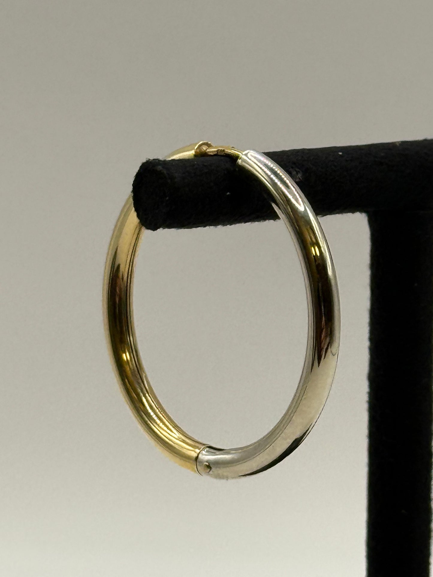 Créoles bicolores en or jaune et or blanc