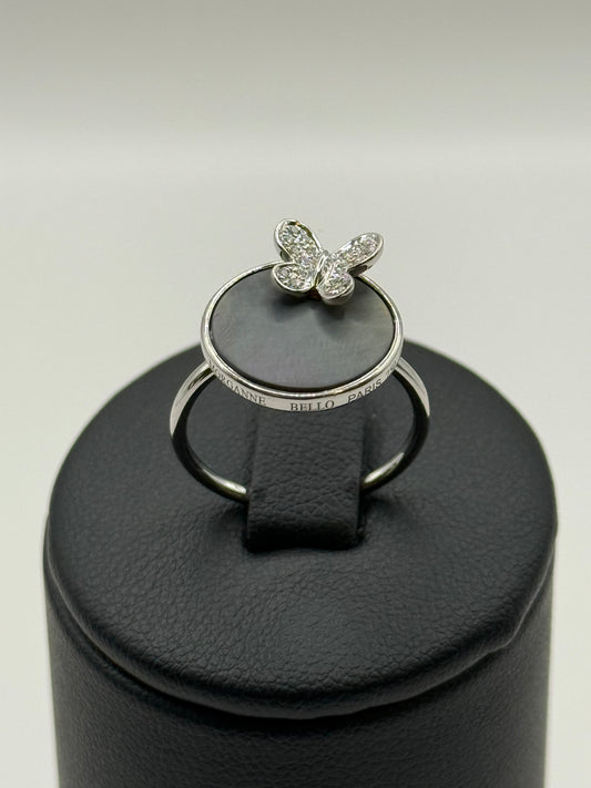 Bague Morgane Bello Paris en or blanc, nacre et papillon pavé de diamants - T54