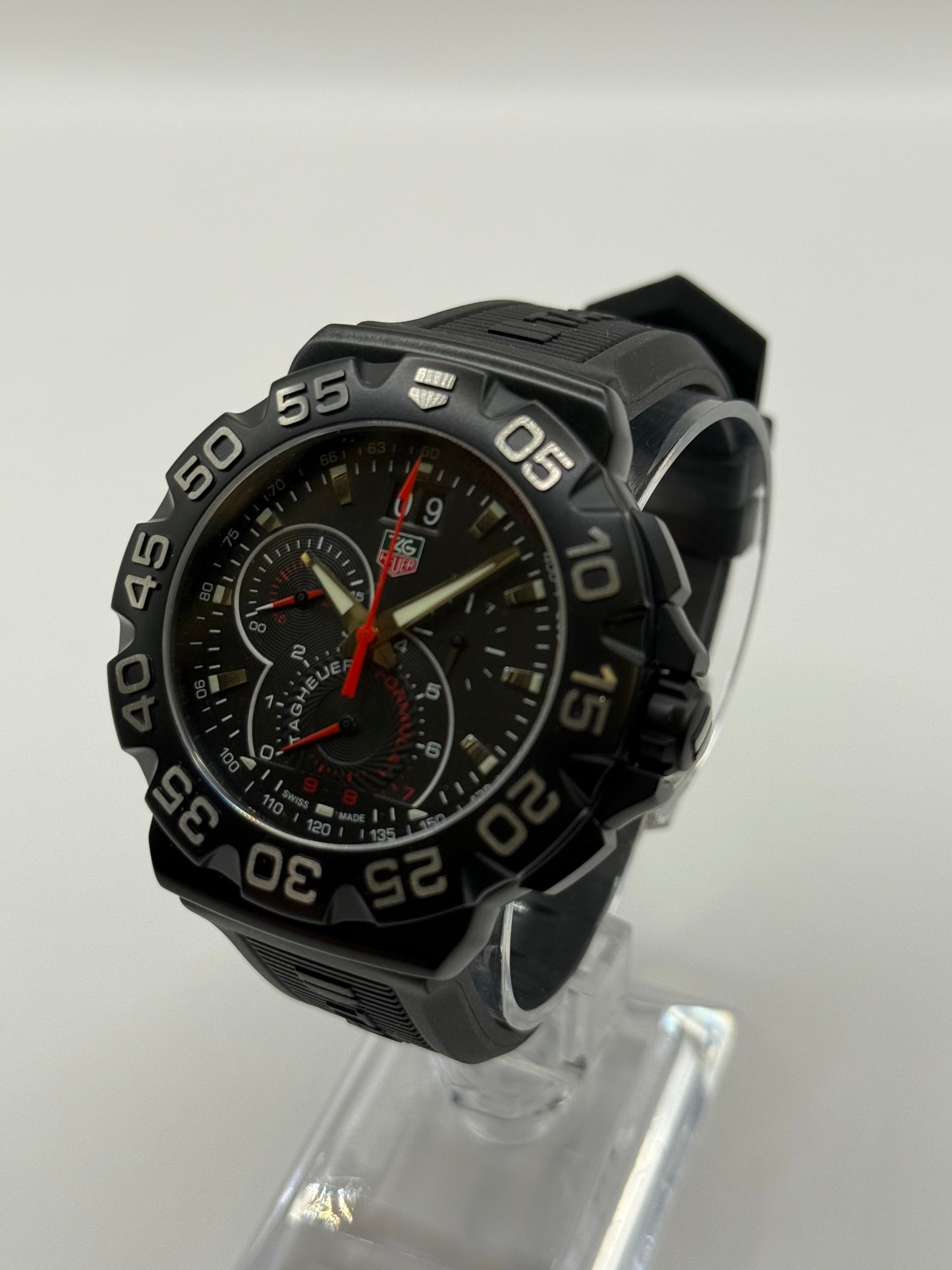 TAG Heuer Formula 1 Chronographe – Boîtier noir – Bracelet caoutchouc