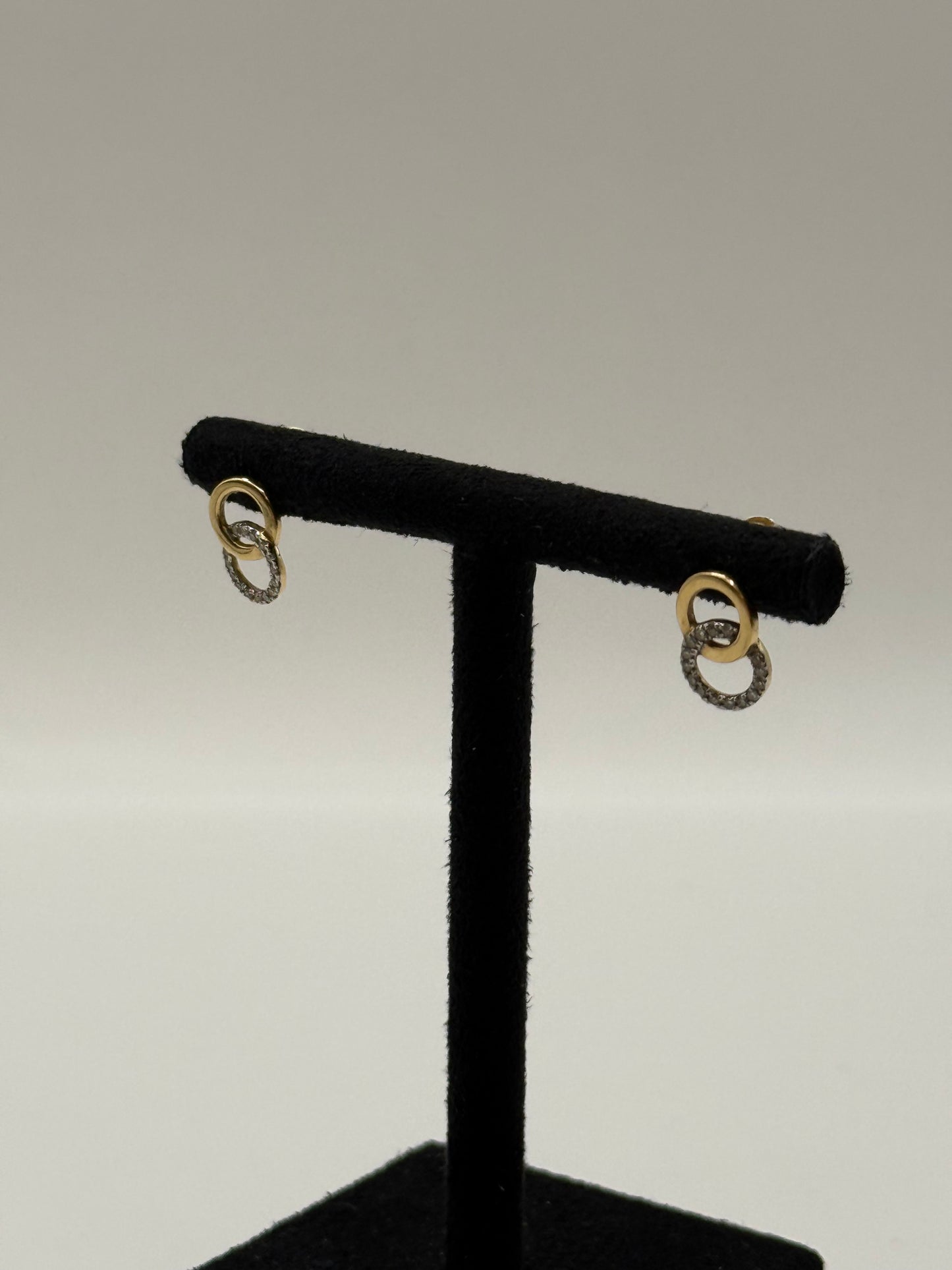 Boucles d’oreilles entrelacées or & diamants