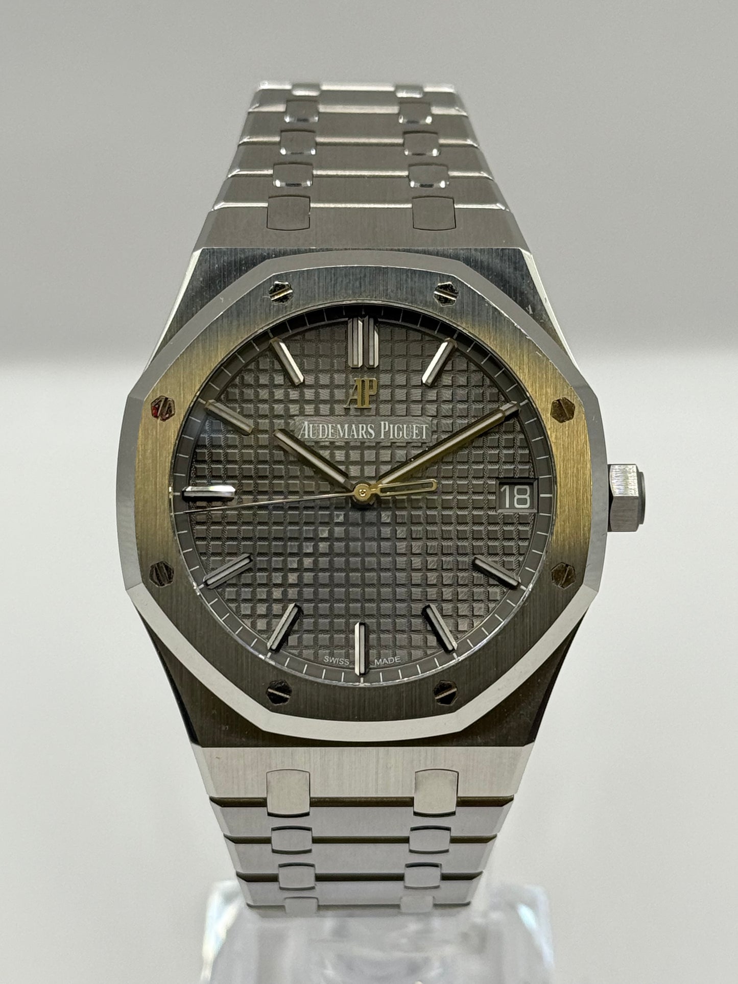 Audemars Piguet Royal Oak  15500ST.OO.1220ST.02 41mm montre de luxe
