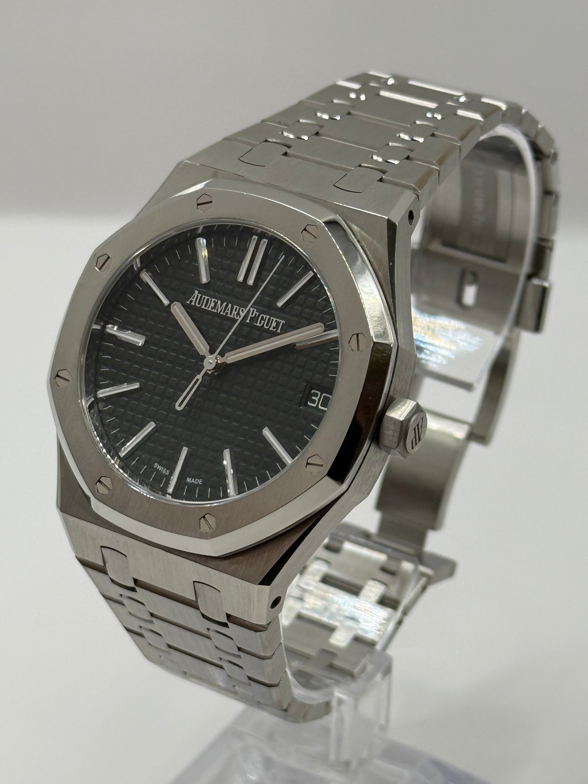 Audemars Piguet Royal Oak  15510ST.OO.1320ST.09  2025 41mm montre de luxe vue 2