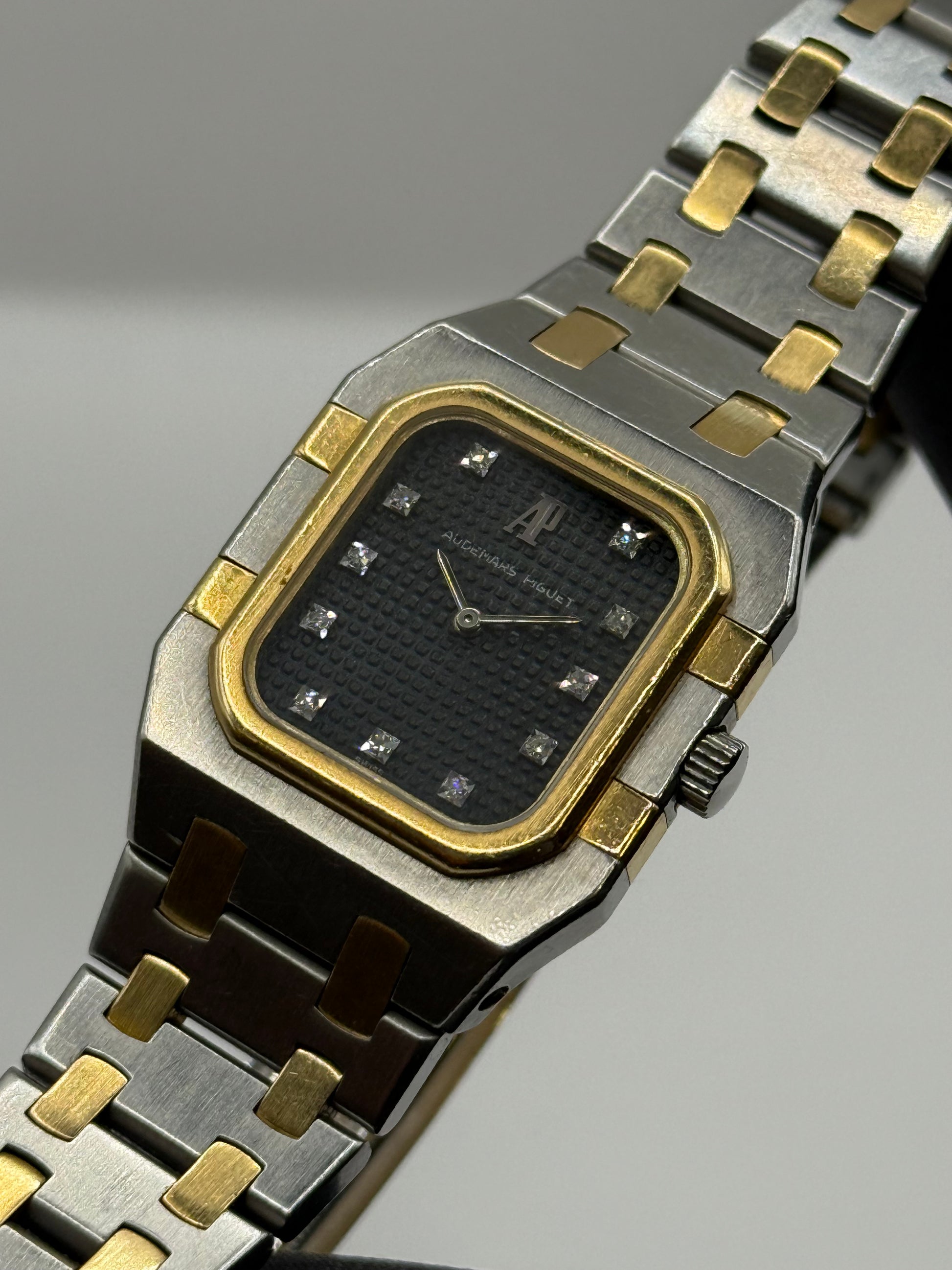 Audemars Piguet Royal Oak  6010SA montre de luxe vue 3