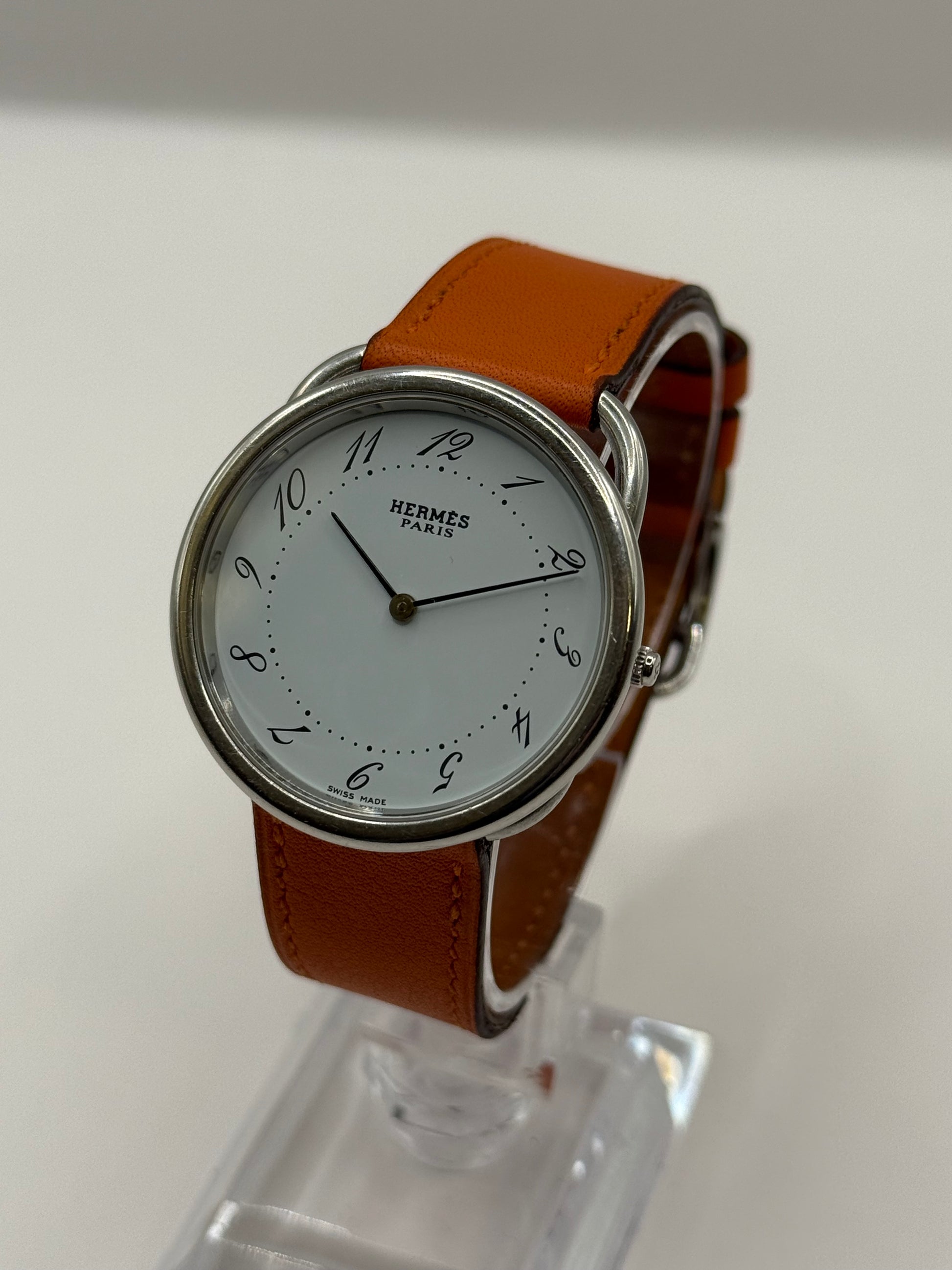 Hermès Arceau AR4.710 34mm montre de luxe vue 2