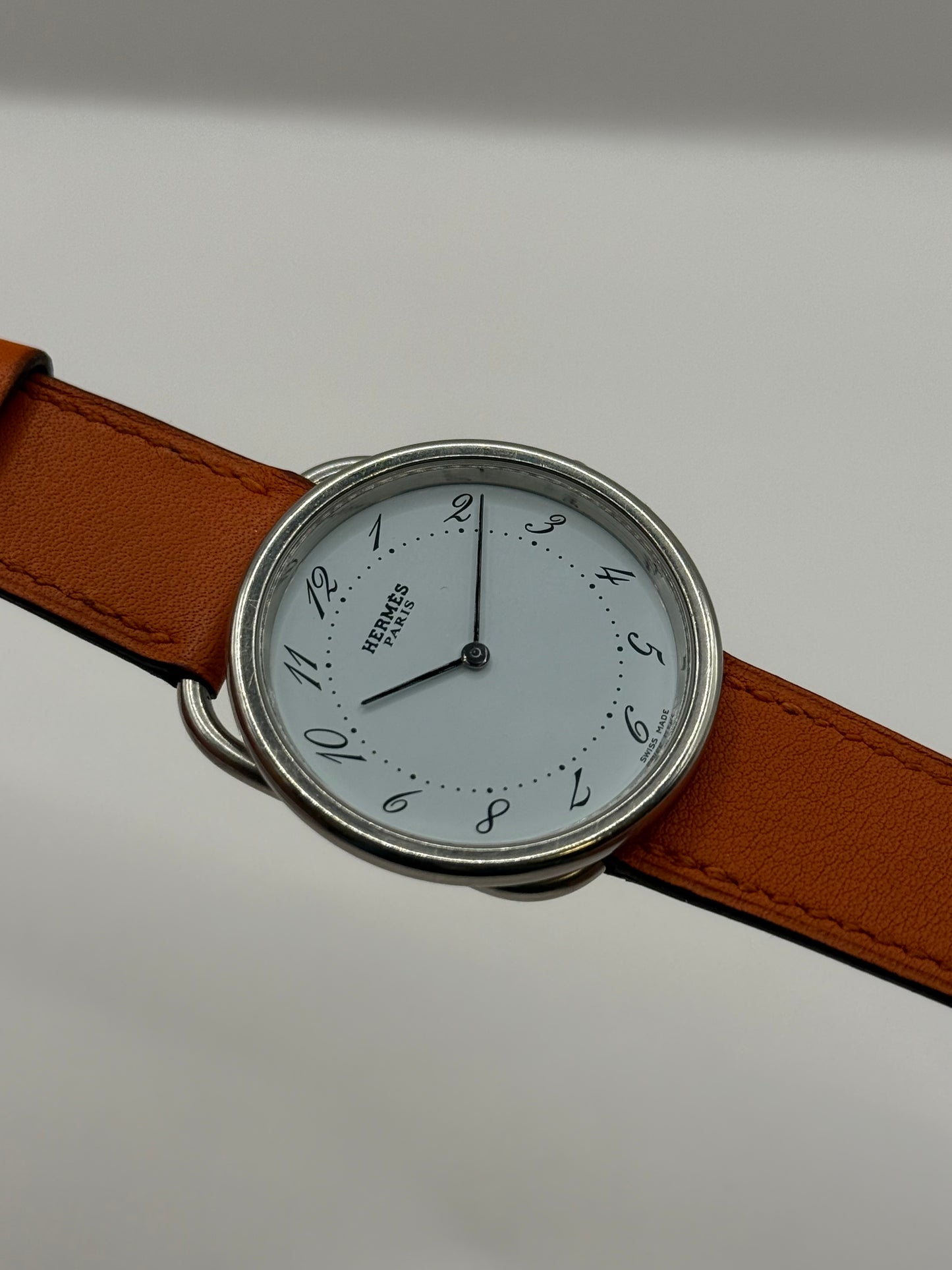 Hermès Arceau AR4.710 34mm montre de luxe vue 3