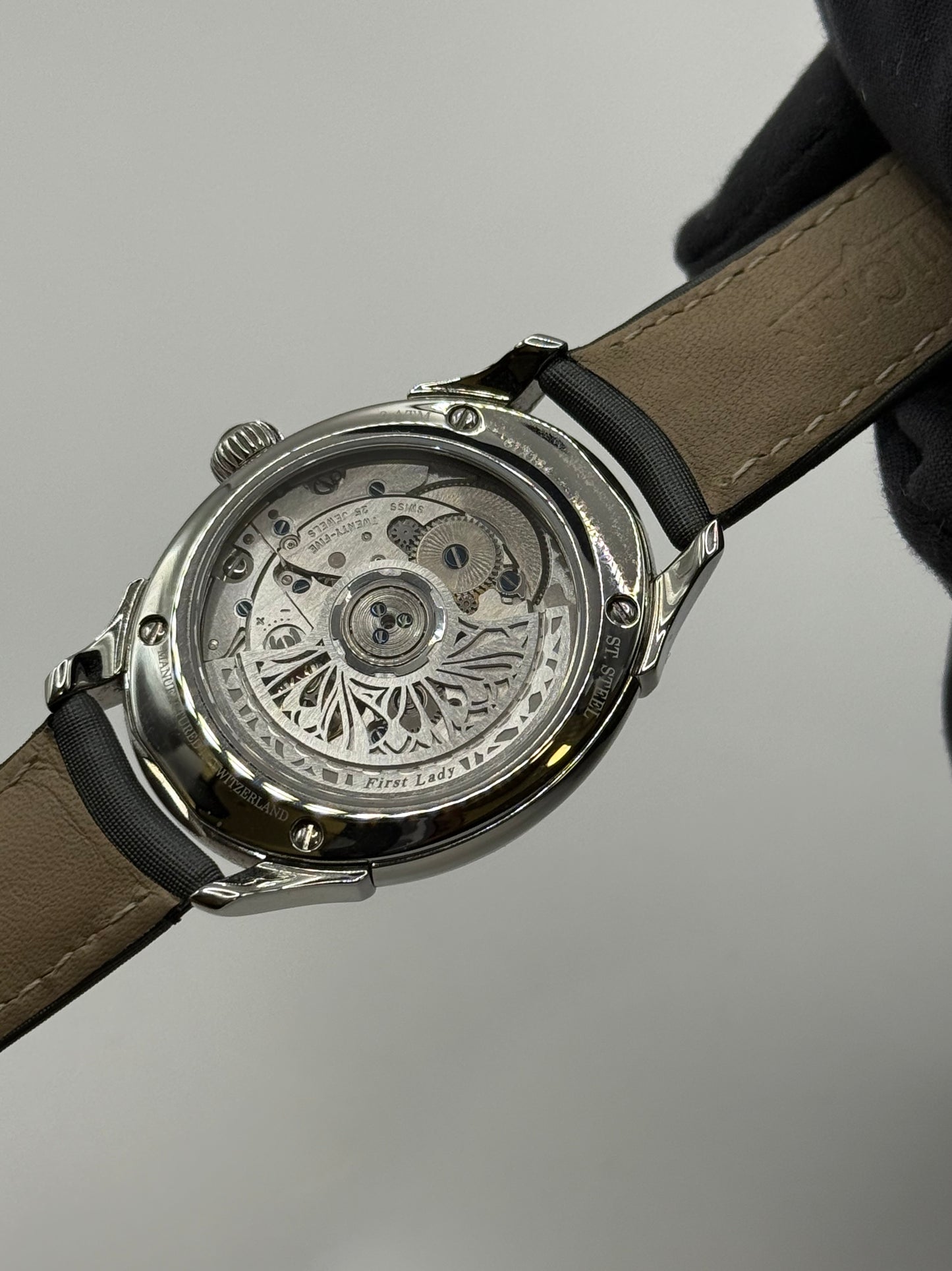 Vulcain First Lady Automatic 610164nro.BAS413 2023 montre de luxe vue 5
