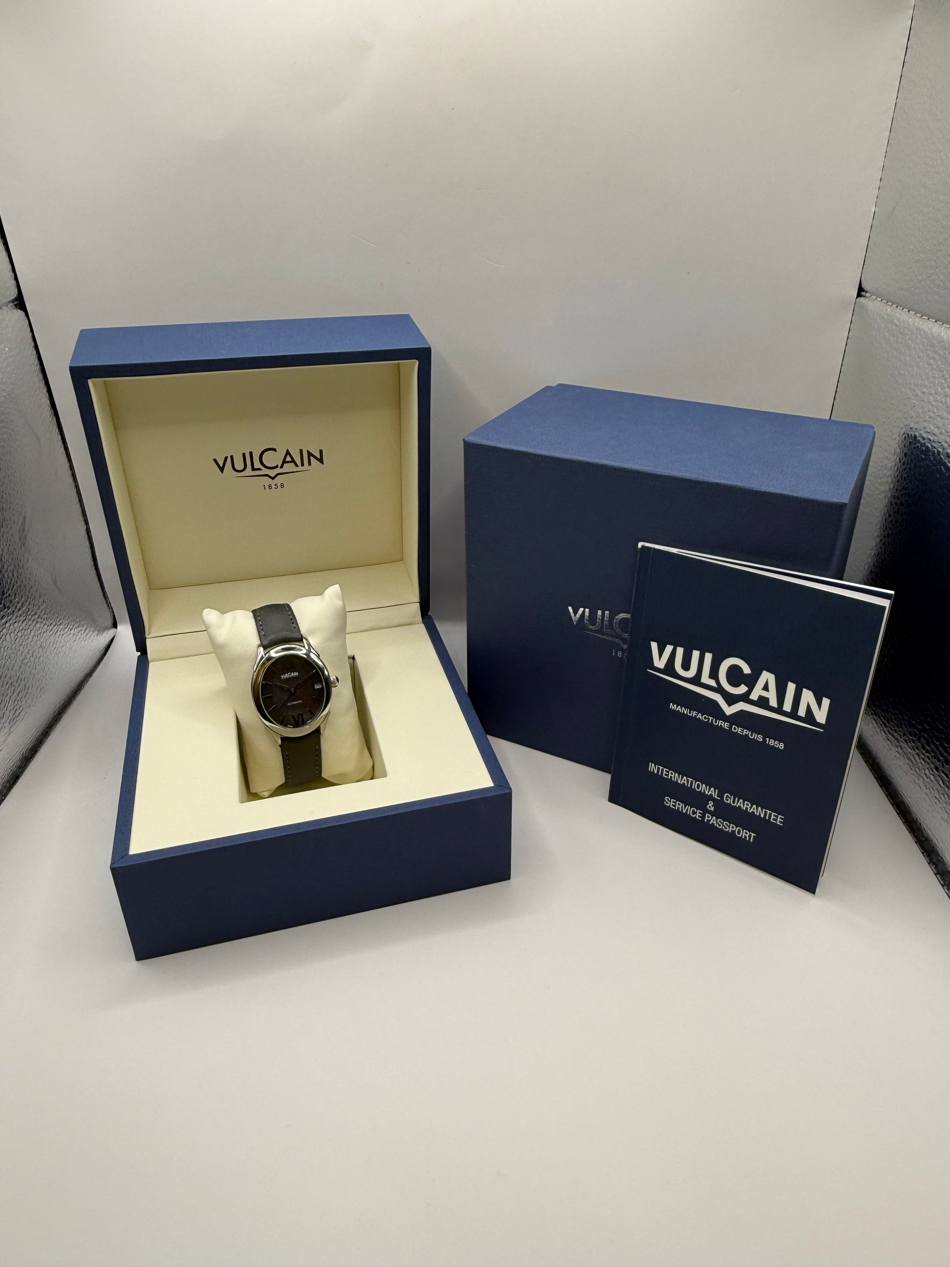 Vulcain First Lady Automatic 610164nro.BAS413 2023 montre de luxe vue 6