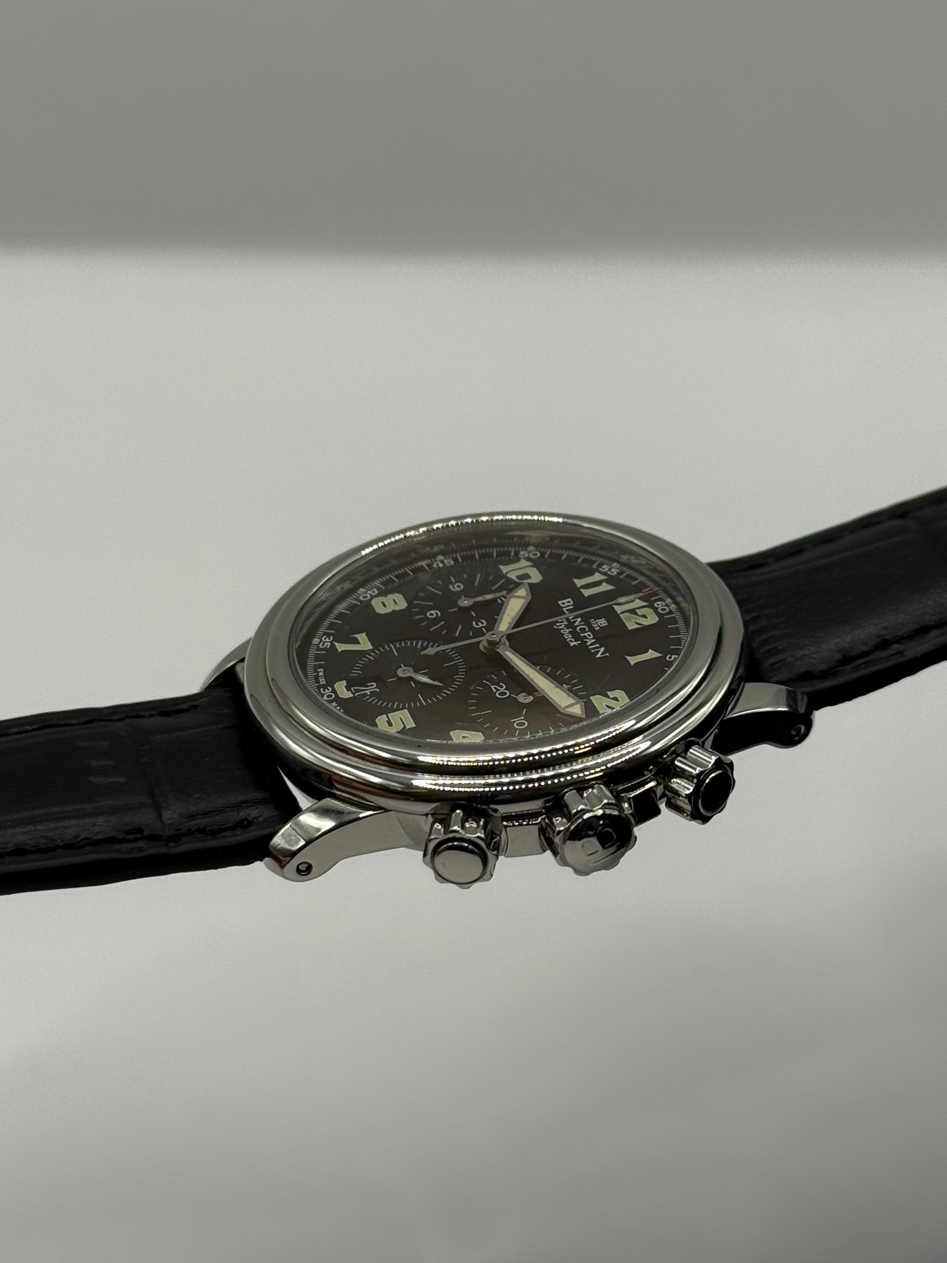Blancpain  Léman  2185F-1130-71 38mm montre de luxe vue 4