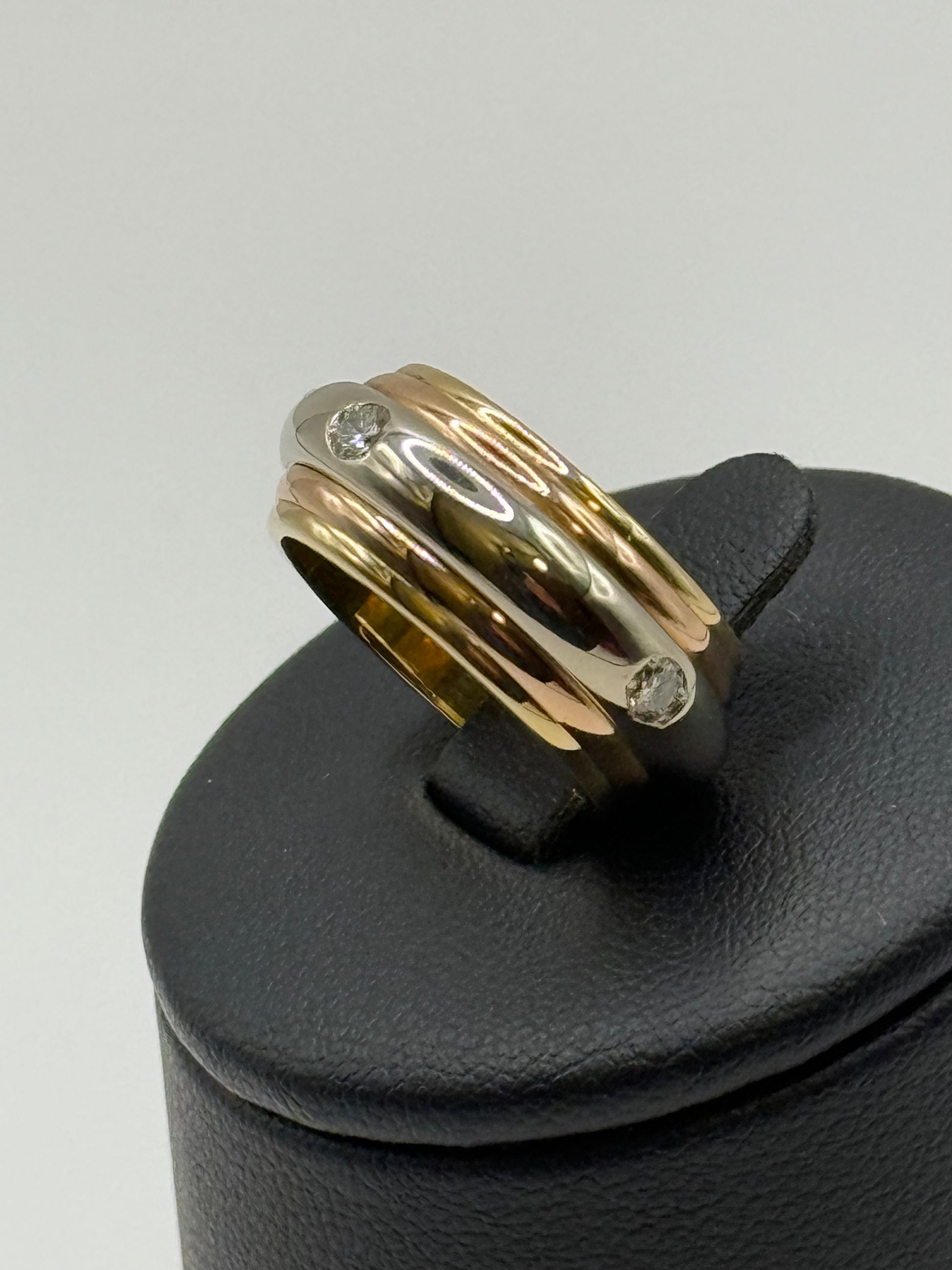 Bague Cartier Saturne Diamant taille 50 or 18 carats bijou de luxe vue 2