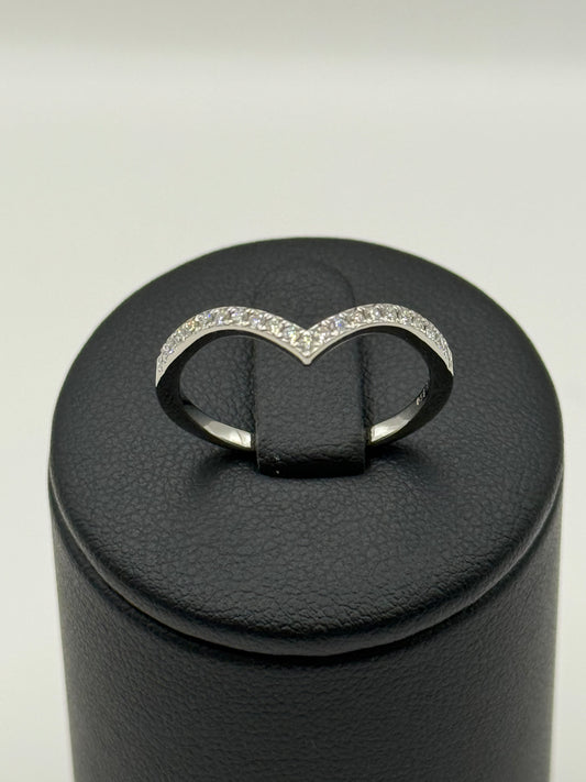 Bague en platine sertie de diamants  taille 58 or 18 carats bijou de luxe