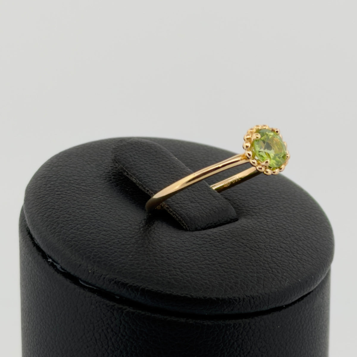 Bague péridot taille 54 or 18 carats bijou de luxe vue 3