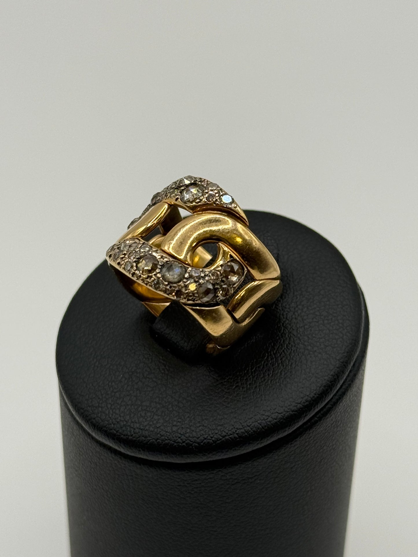 Bague Pomellato Tango diamants bruns taille 50 or 18 carats bijou de luxe vue 2