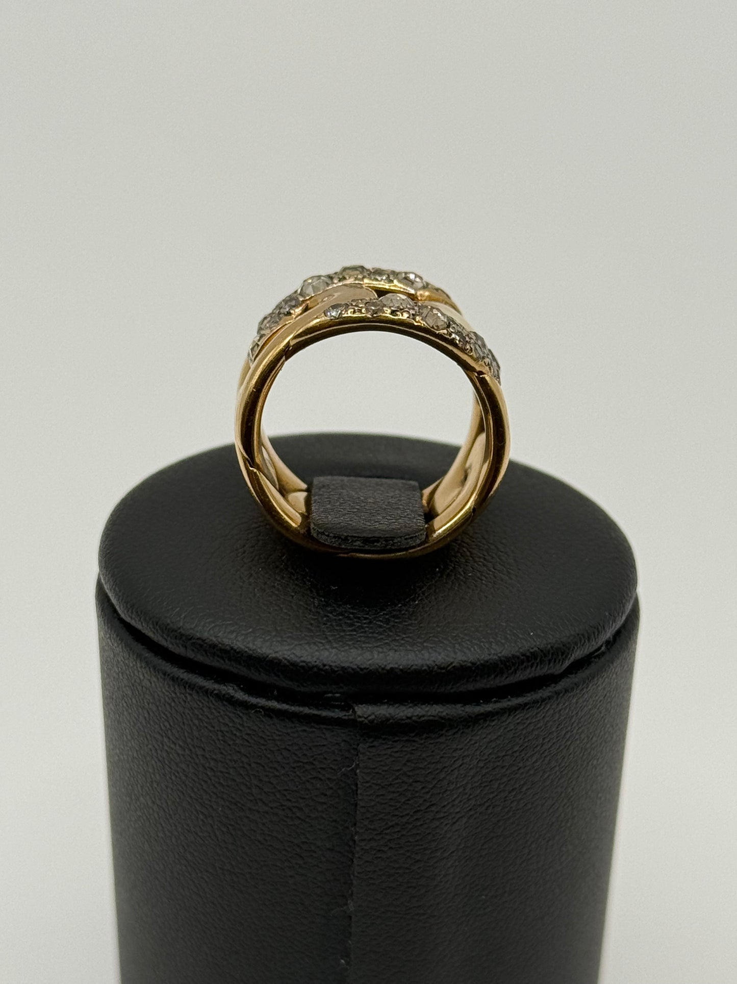Bague Pomellato Tango diamants bruns taille 50 or 18 carats bijou de luxe vue 3