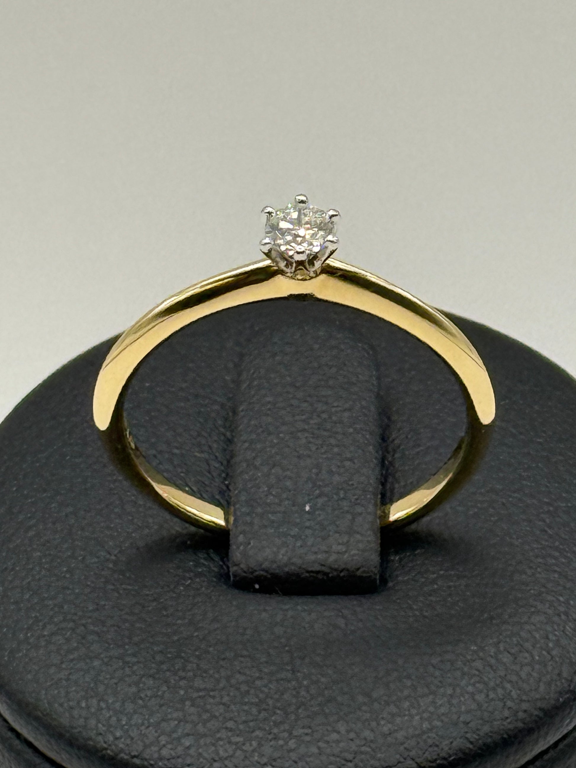 Bague solitaire Tiffany & Co. en or 18 carats et diamant  taille 58 bijou de luxe