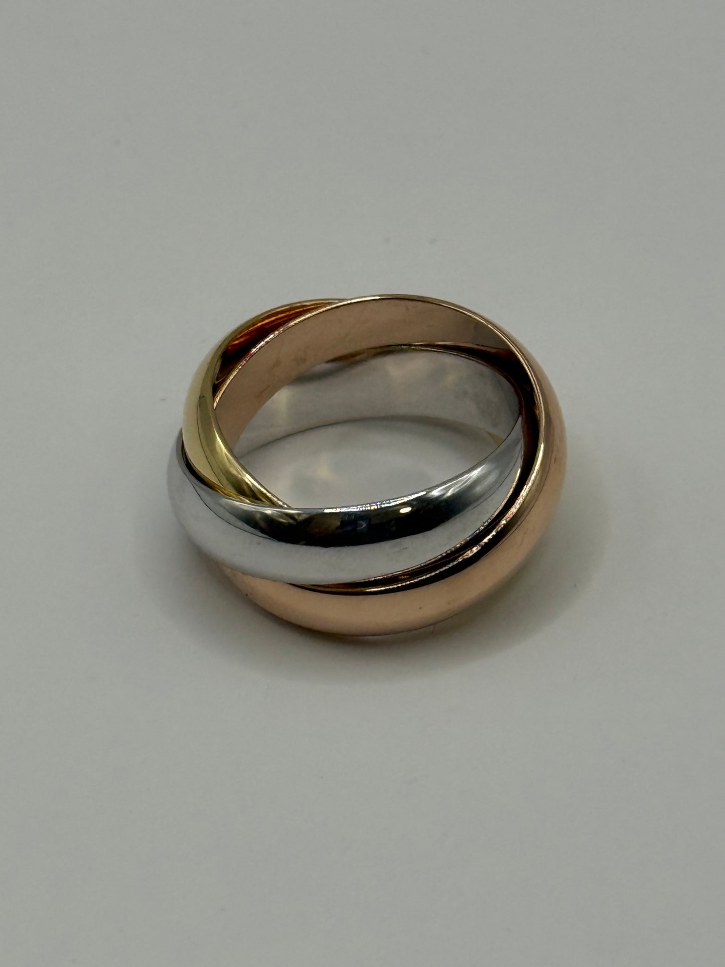 Trinity Grand Modèle T56 taille 56 or 18 carats bijou de luxe vue 3