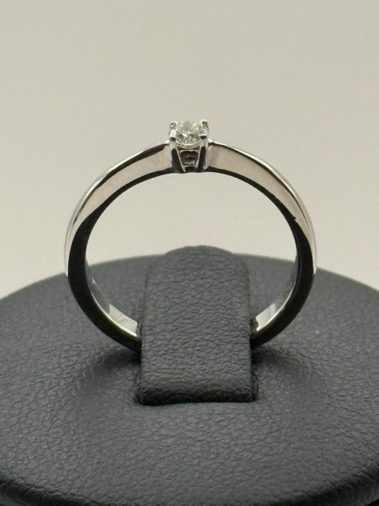 Bague en or blanc sertie dun diamant 0.1 carat taille 50 bijou de luxe