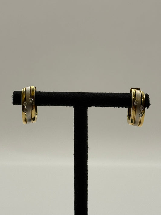 Boucles doreilles en or jaune et or blanc serties de diamants bijou de luxe