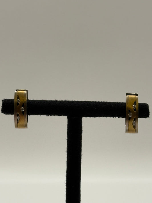Boucles doreilles en or jaune et or blanc serties de diamants bijou de luxe