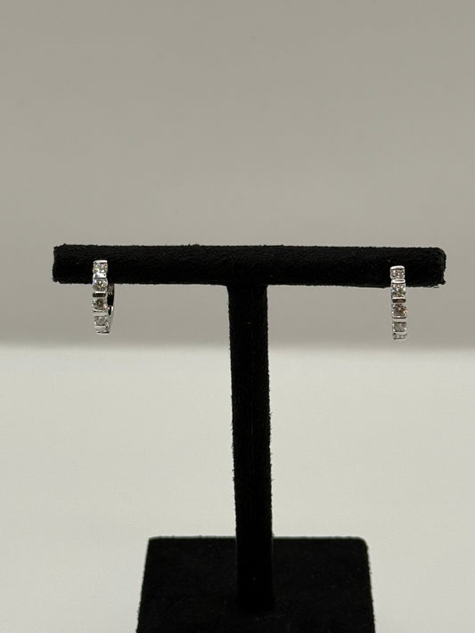 Boucles d’oreilles créoles diamants bijou de luxe