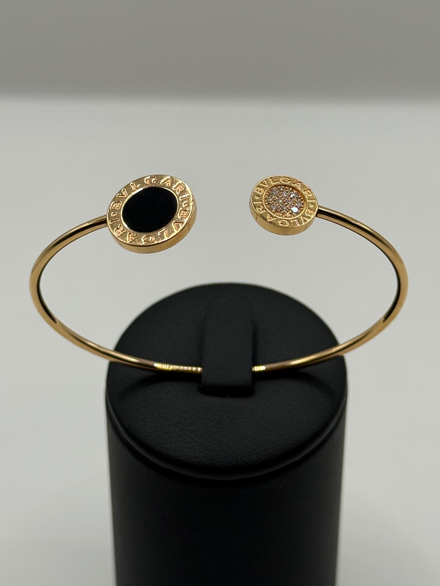 Bracelet Bvlgari Bvlgari Diamant taille 16 or 18 carats bijou de luxe