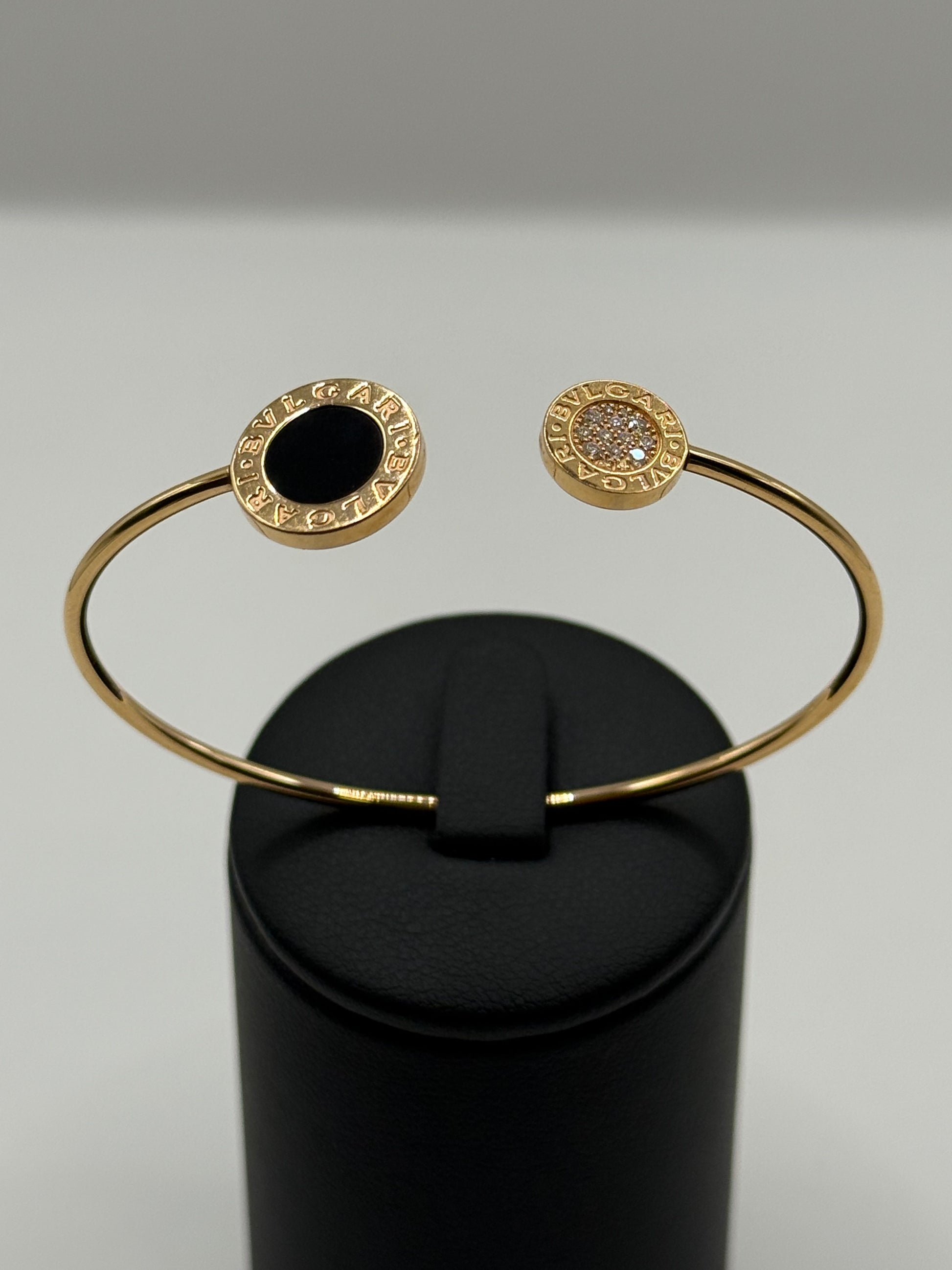 Bracelet Bvlgari Bvlgari Diamant taille 16 or 18 carats bijou de luxe