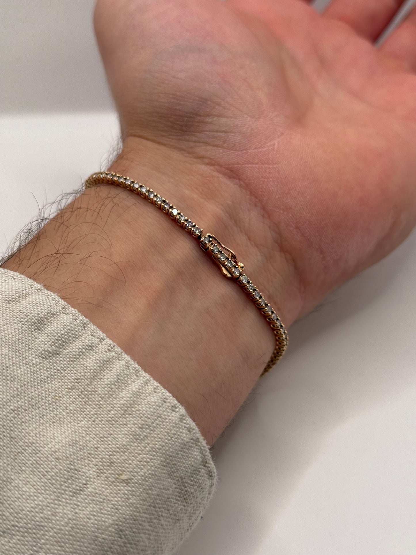 Bracelet tennis en or rose 14 carats et diamants taille 18 bijou de luxe vue 2