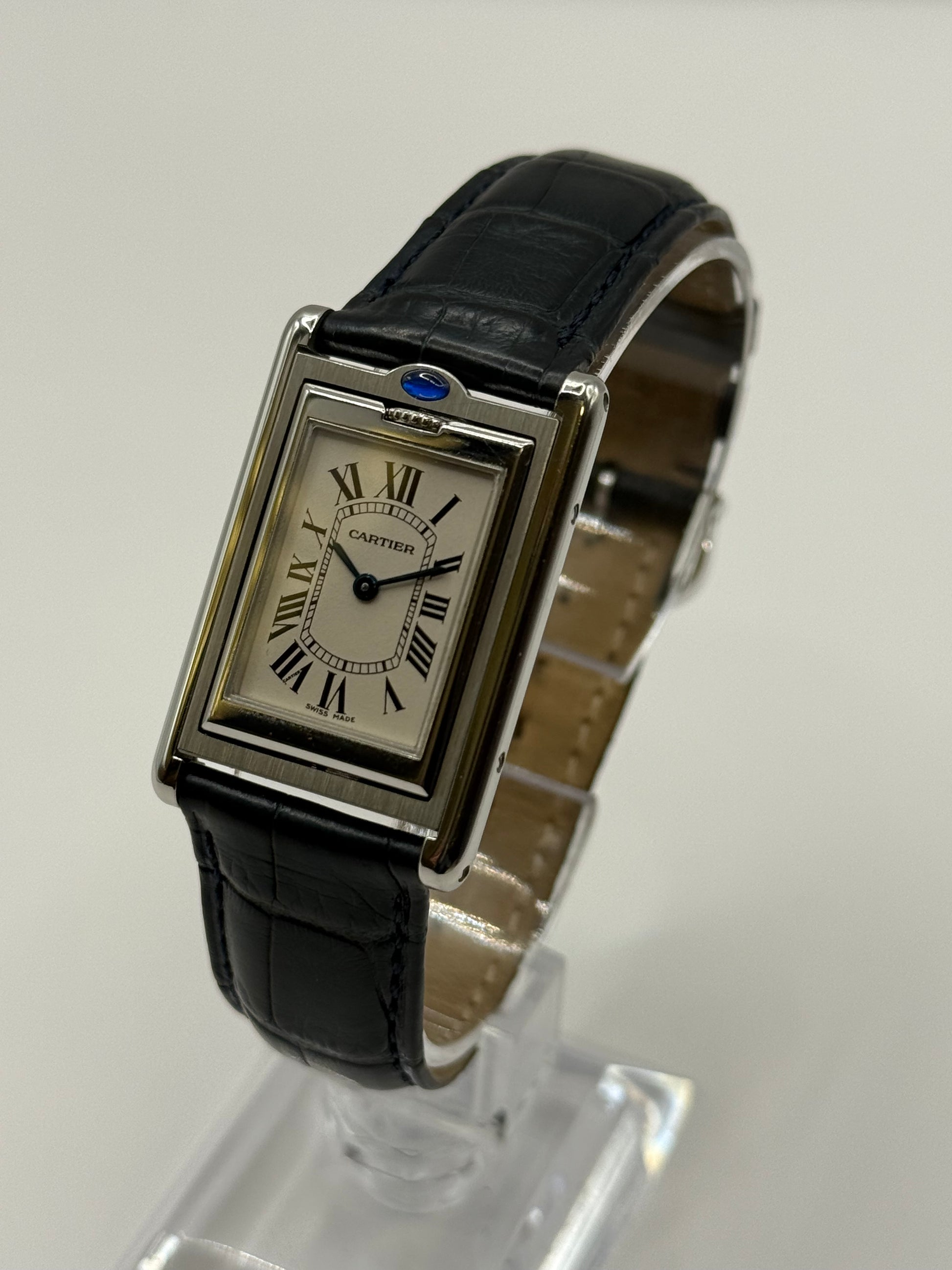 Cartier Tank Basculante  2405 2000 montre de luxe vue 2