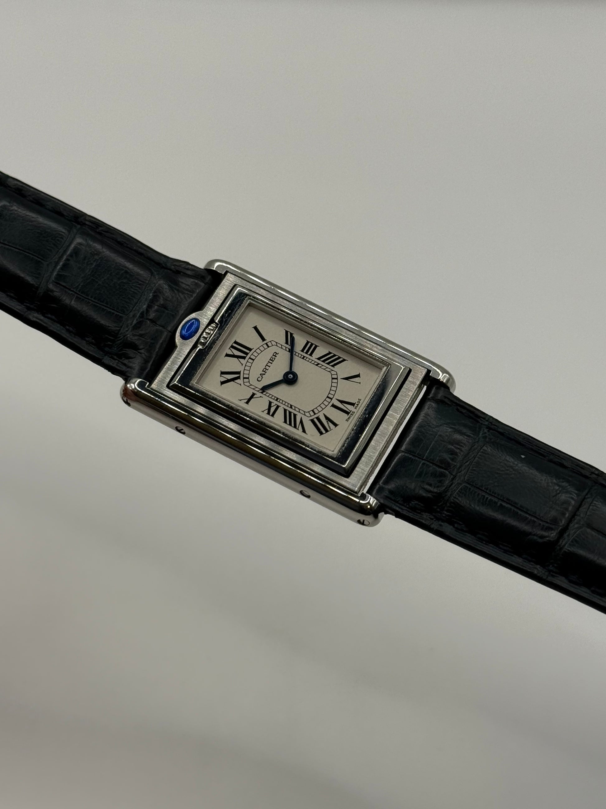 Cartier Tank Basculante  2405 2000 montre de luxe vue 3
