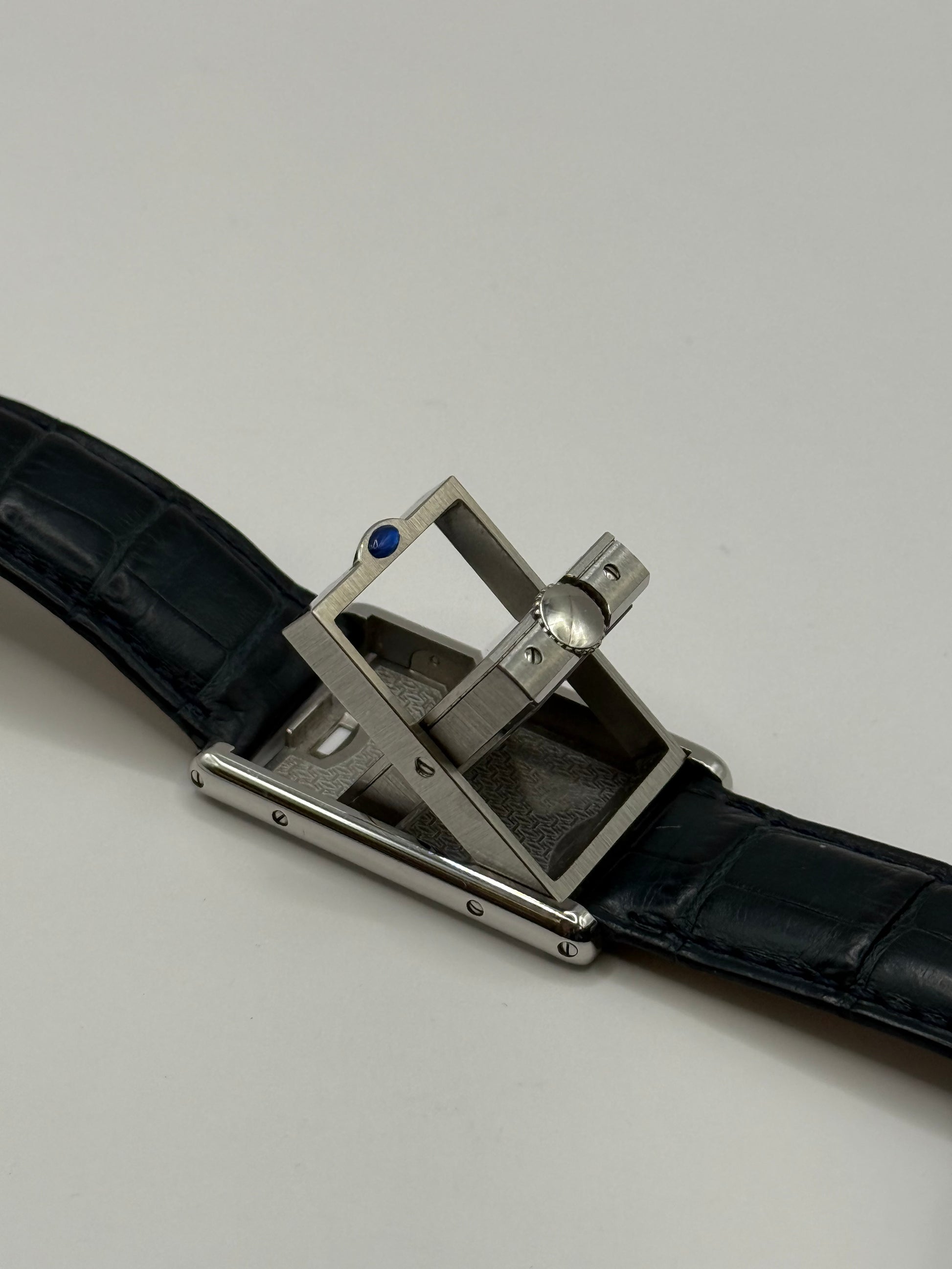 Cartier Tank Basculante  2405 2000 montre de luxe vue 4