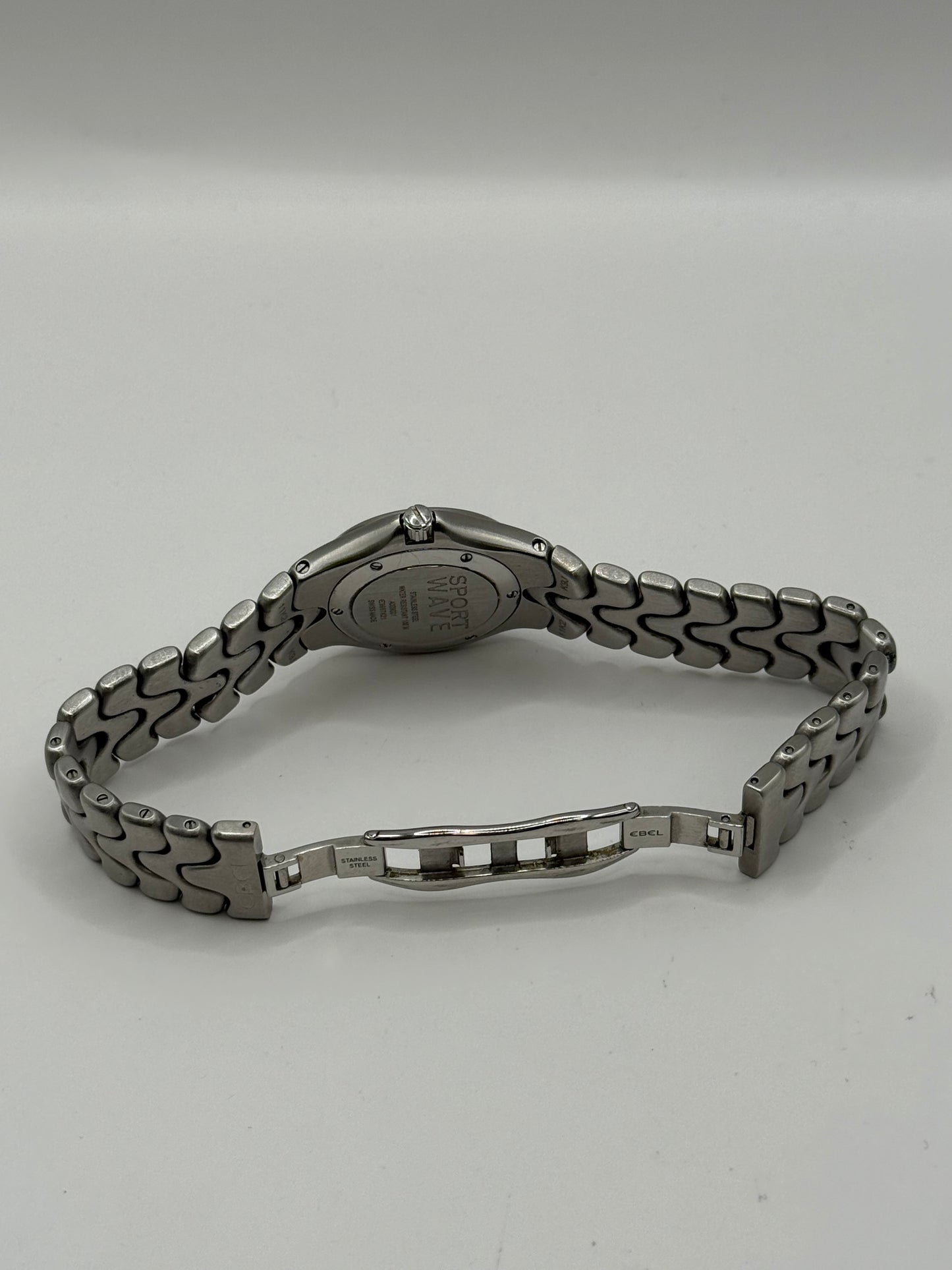Ebel Sportwave  2005 28mm montre de luxe vue 3