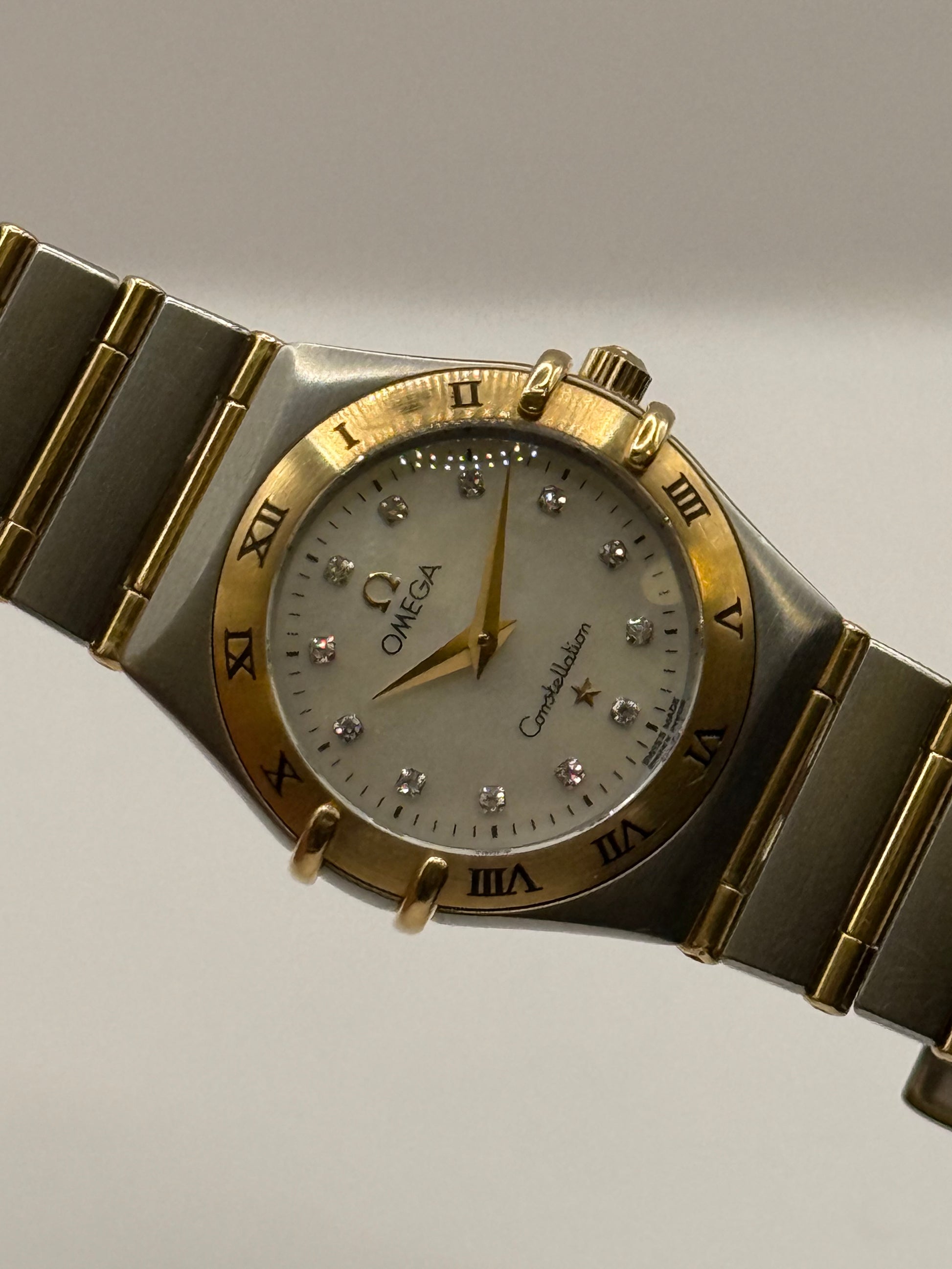 Omega Constellation montre de luxe vue 5
