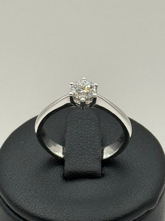 Bague solitaire Bucherer avec diamant certifié GIA  0.60 carat taille 57 or 18 carats bijou de luxe