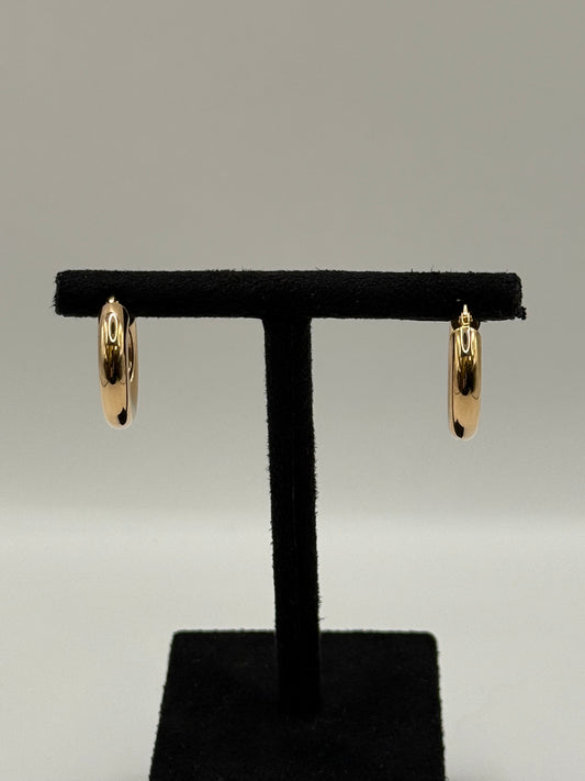 Créoles en or jaune 18 carats  bijou de luxe
