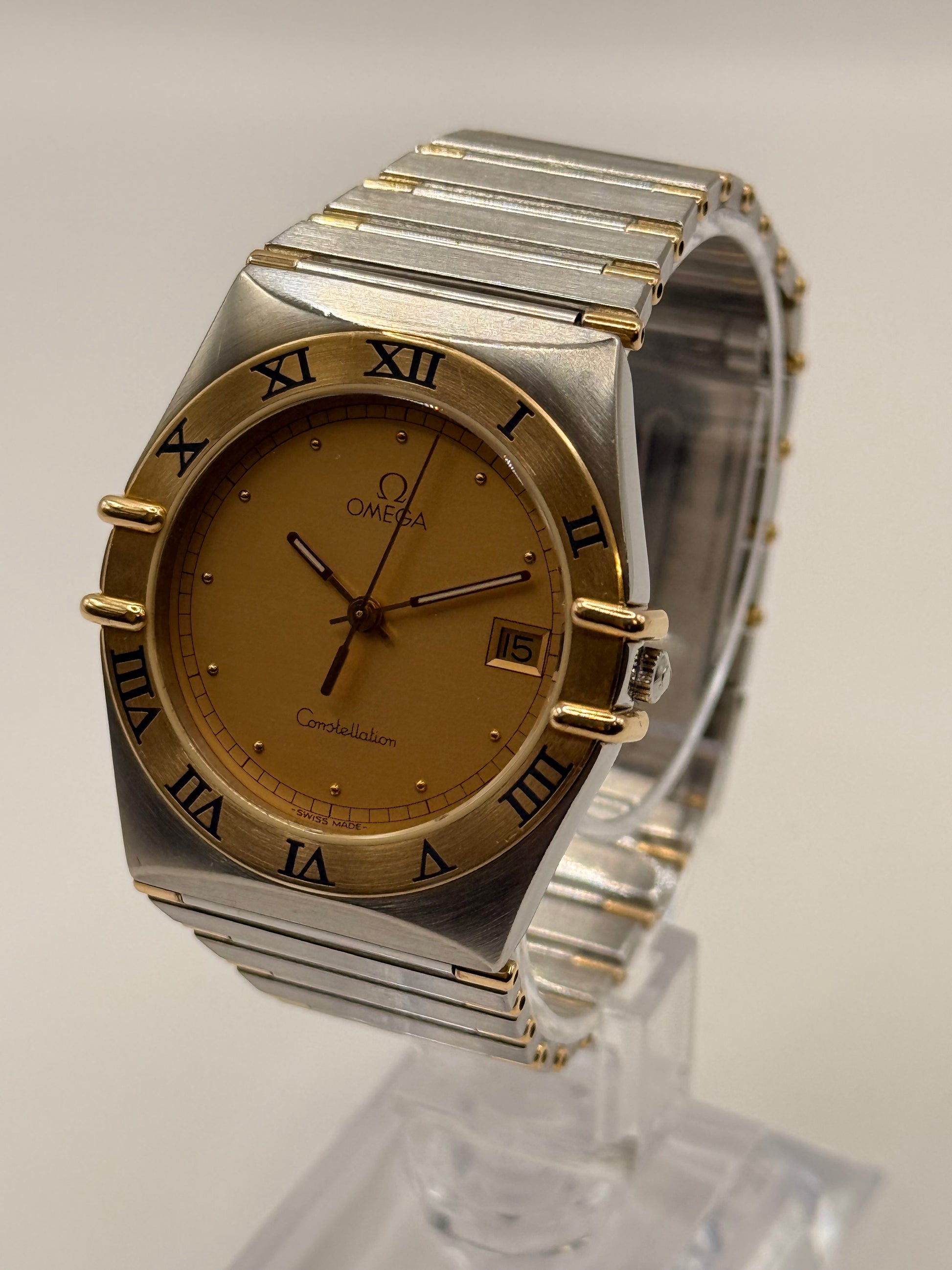Omega Constellation 36mm montre de luxe vue 2