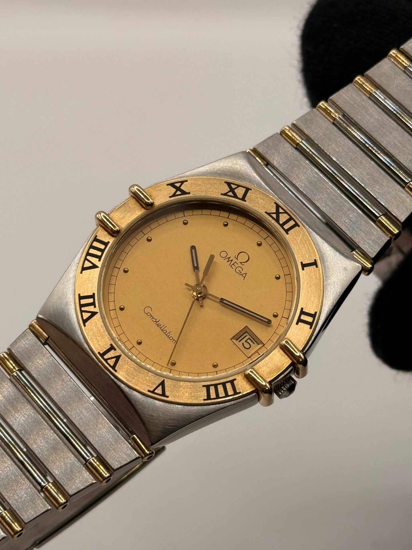 Omega Constellation 36mm montre de luxe vue 3