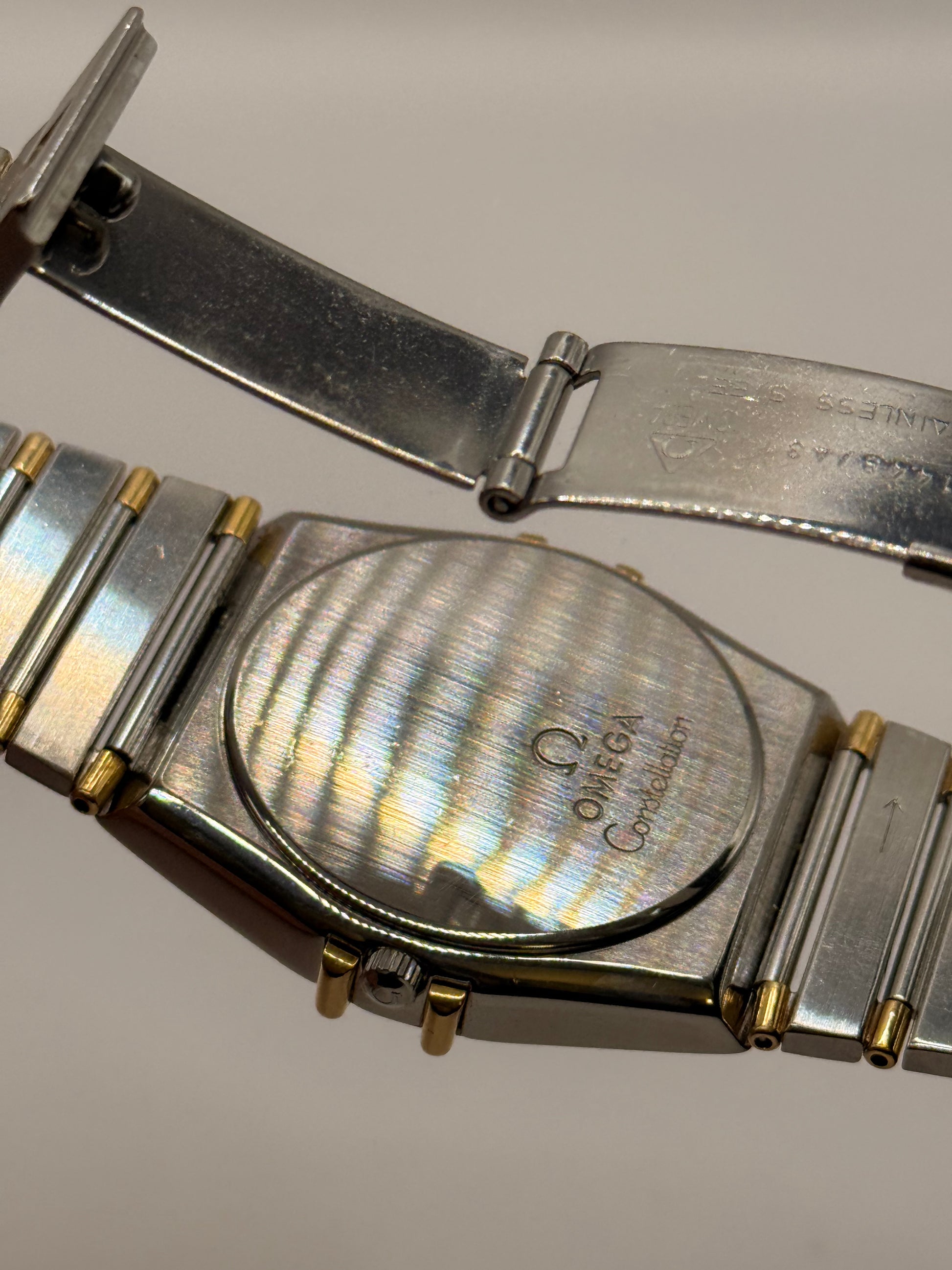 Omega Constellation 36mm montre de luxe vue 4