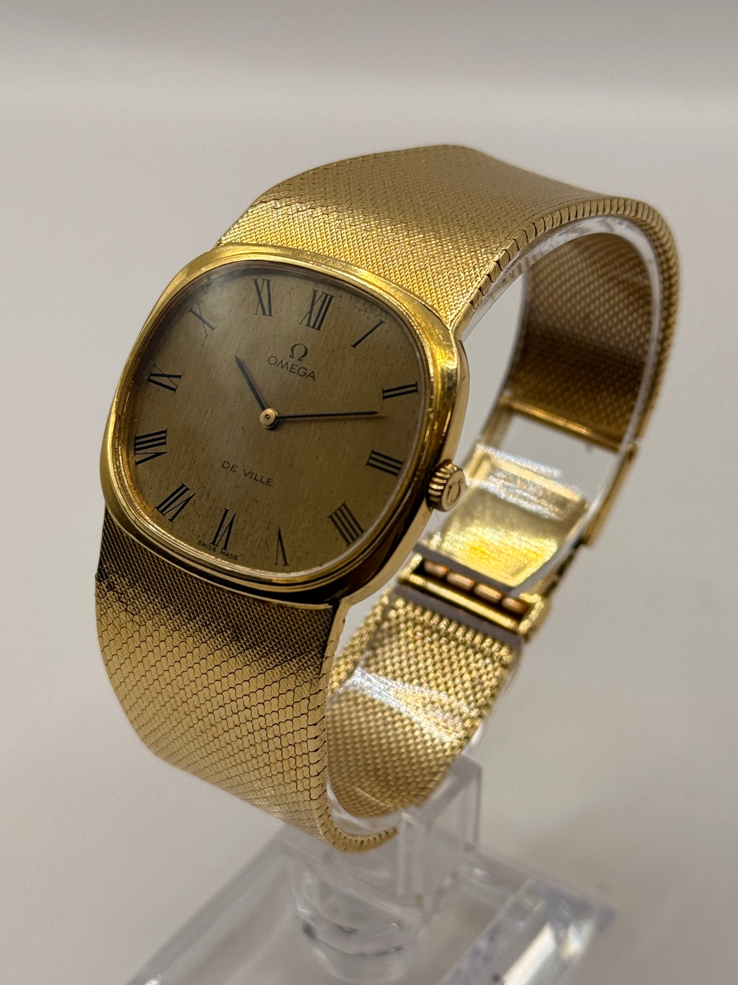 Omega De Ville  32mm montre de luxe vue 2