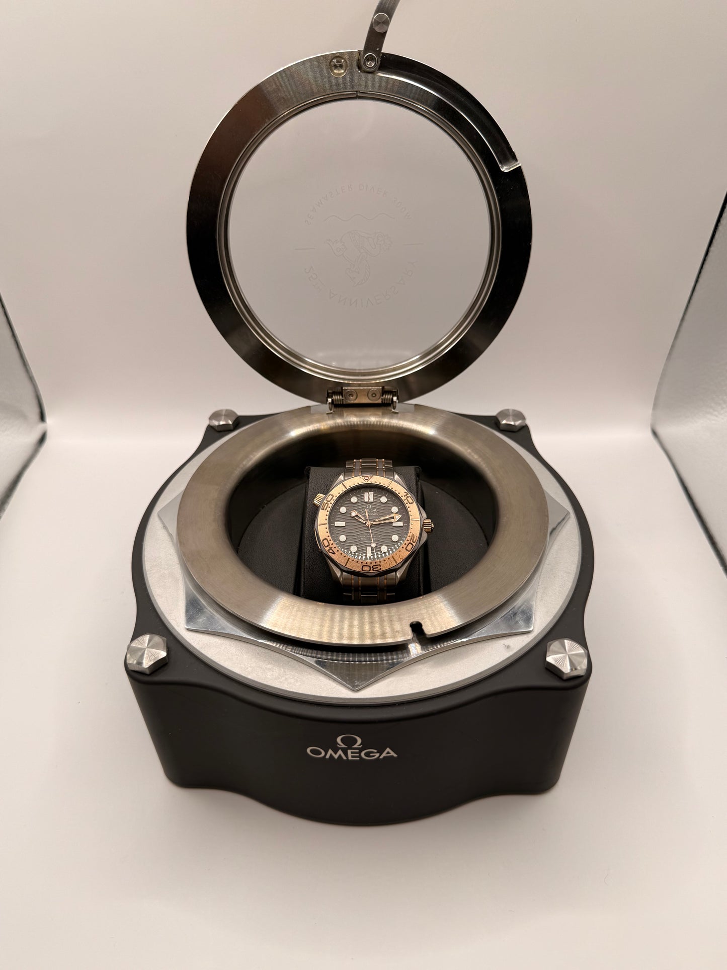 Omega Seamaster 210.60.42.20.99.001 2023 42mm montre de luxe vue 5