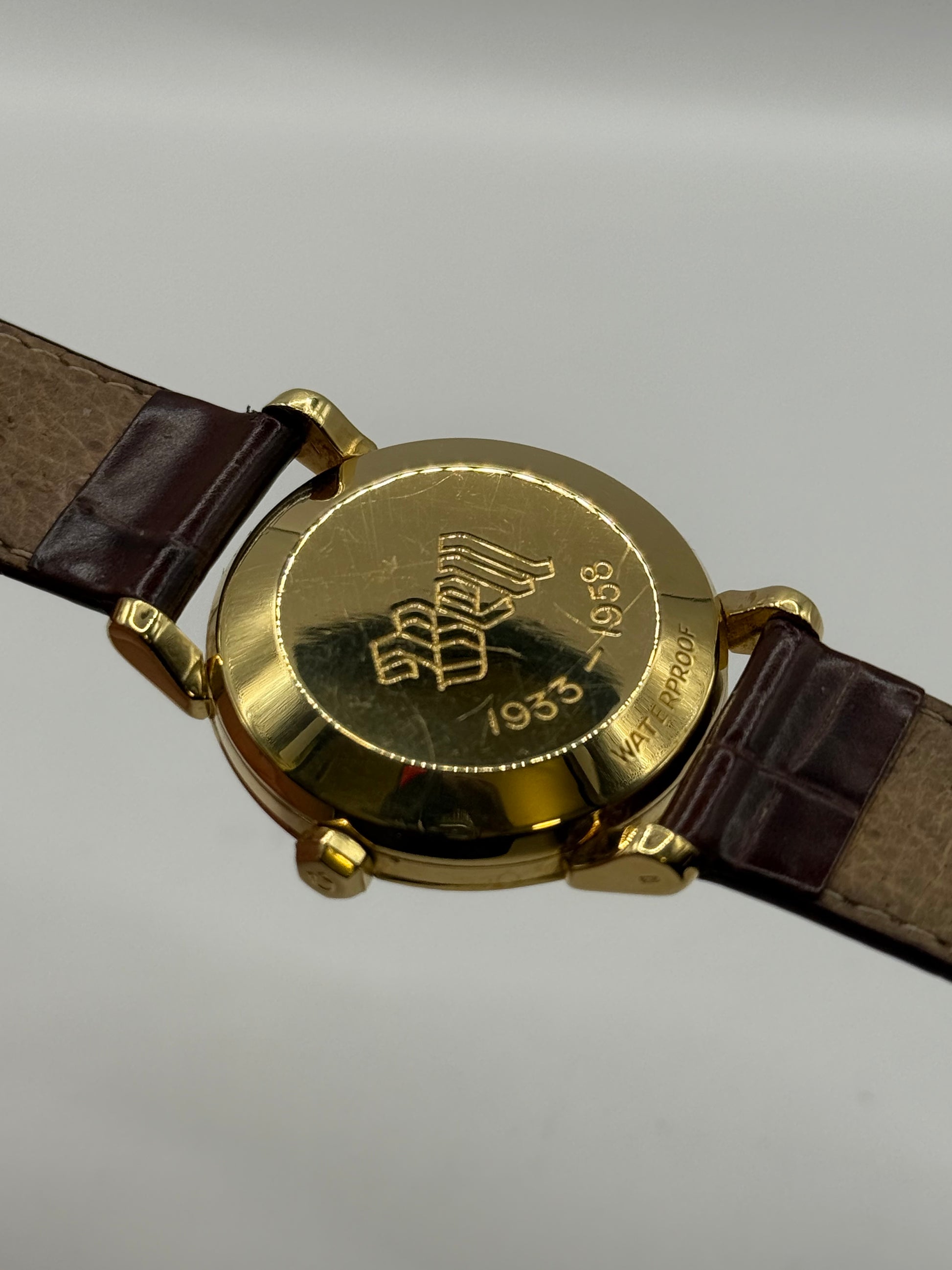 Omega Automatic  34mm montre de luxe vue 4